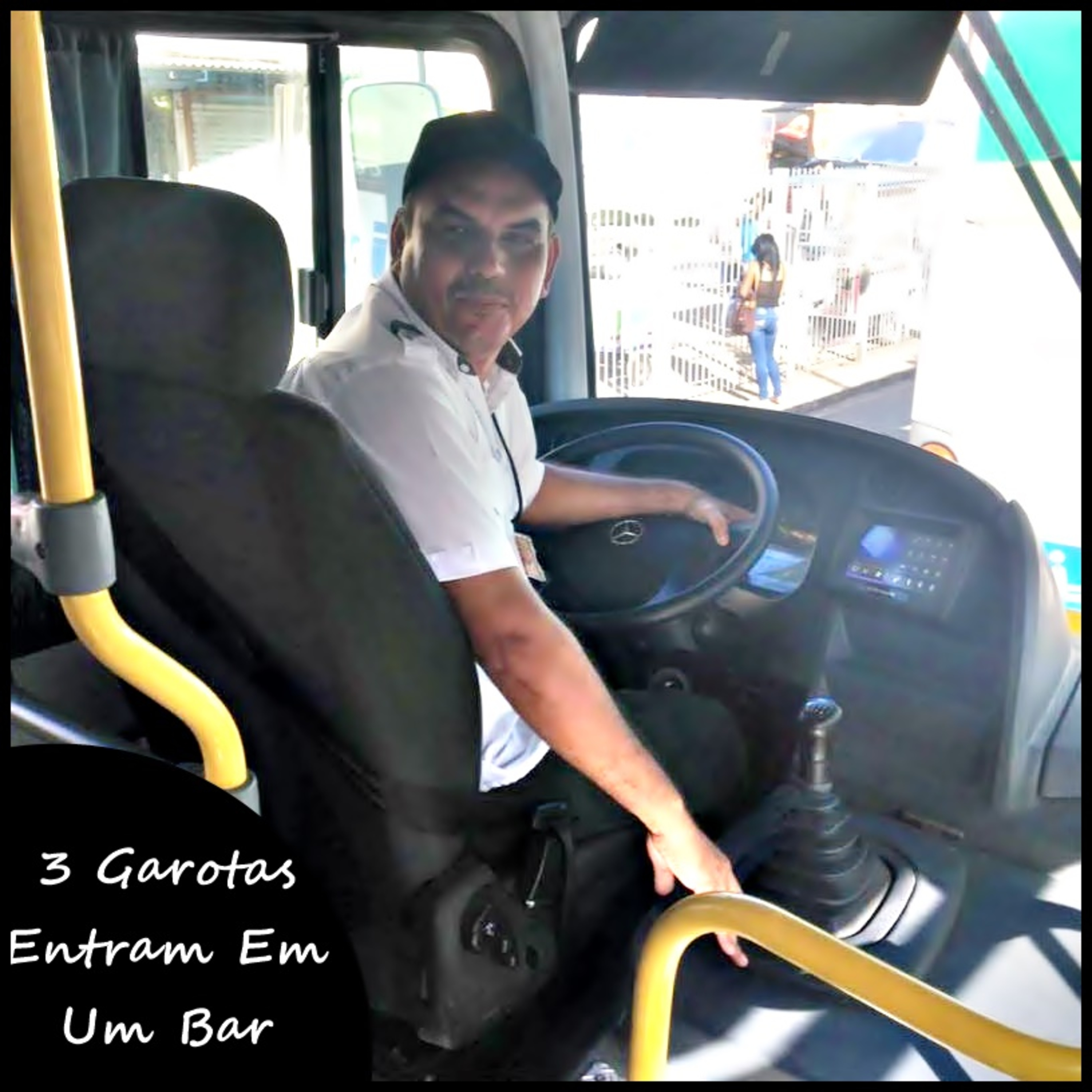 3 Garotas Entram Em Um Bar