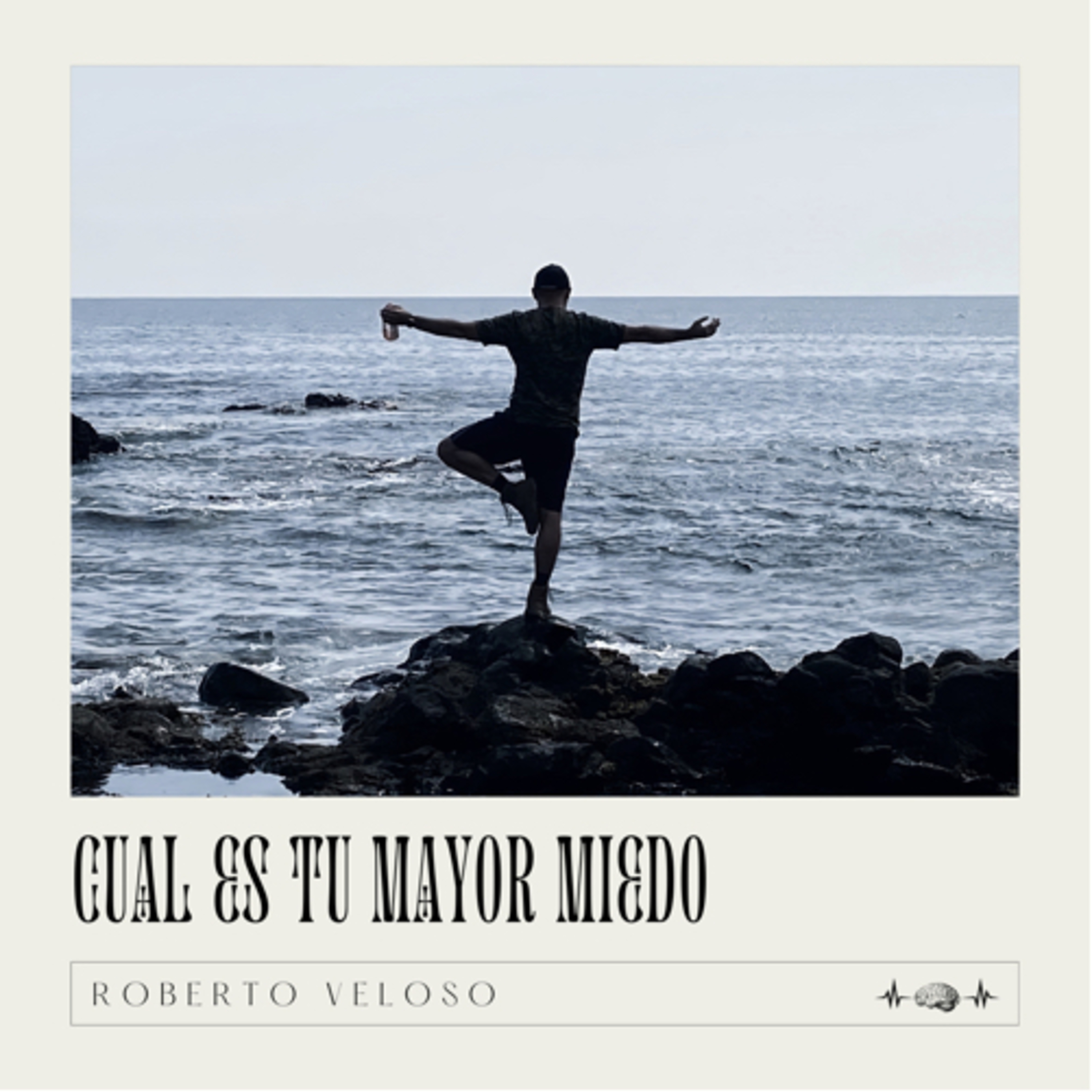 Portada de Roberto Veloso