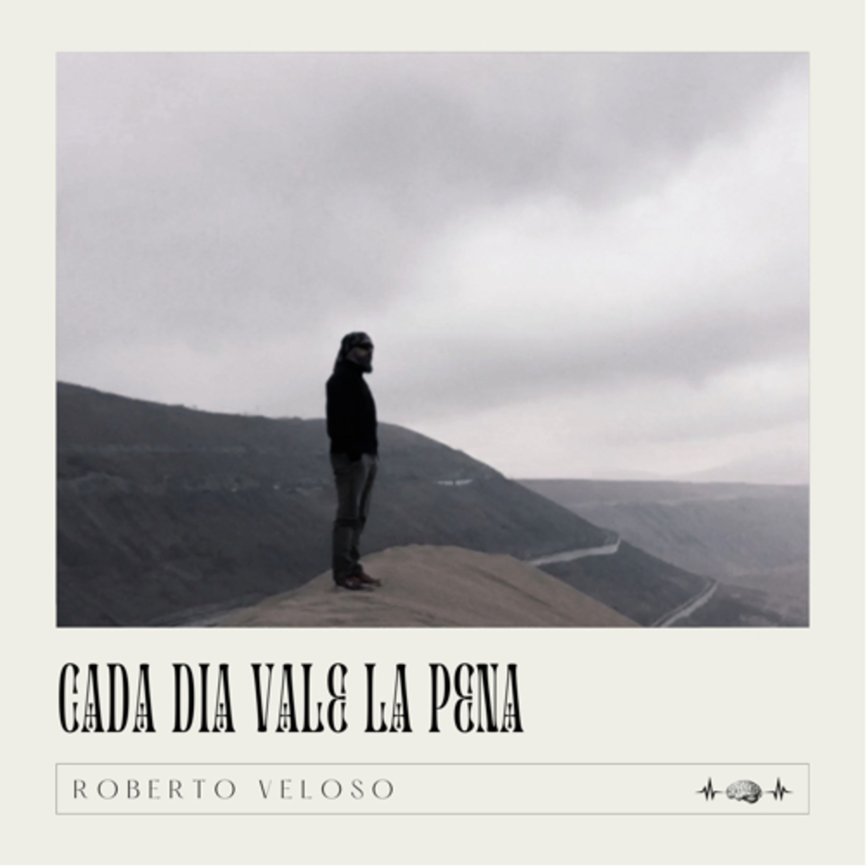 Portada de Roberto Veloso