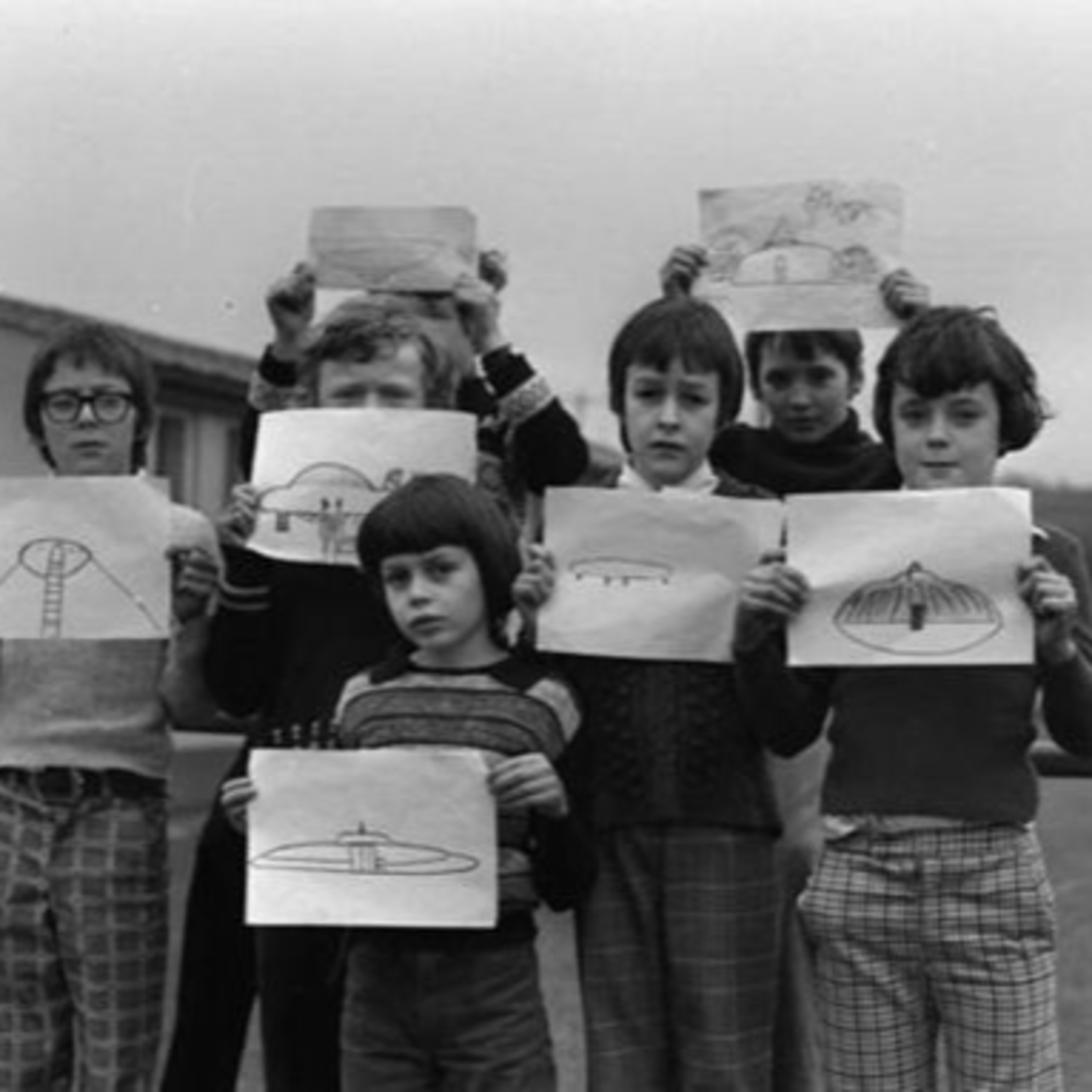 Kids Who Saw UFOs episode artwork