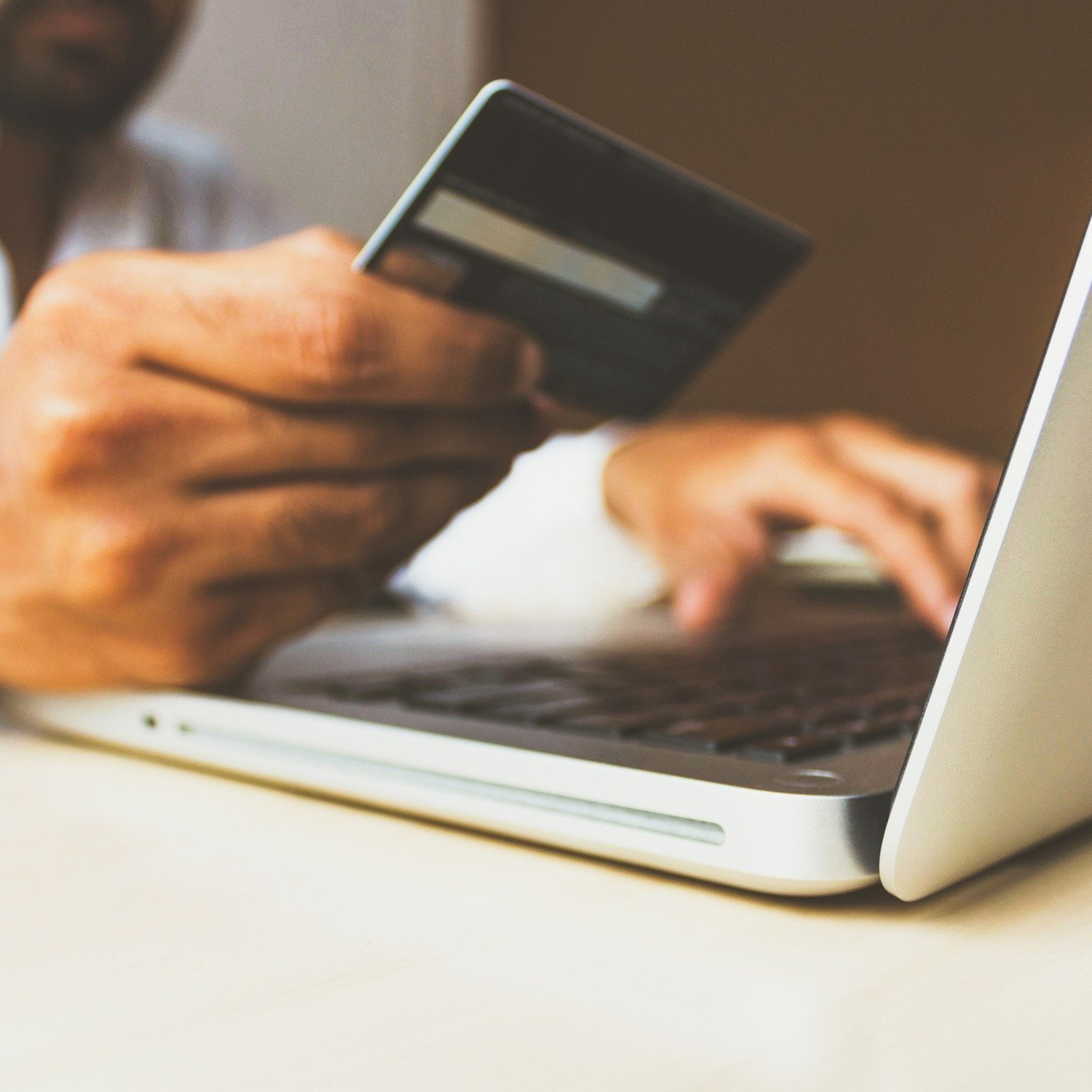 Compras online: o que fazer se prazo de entrega não for respeitado