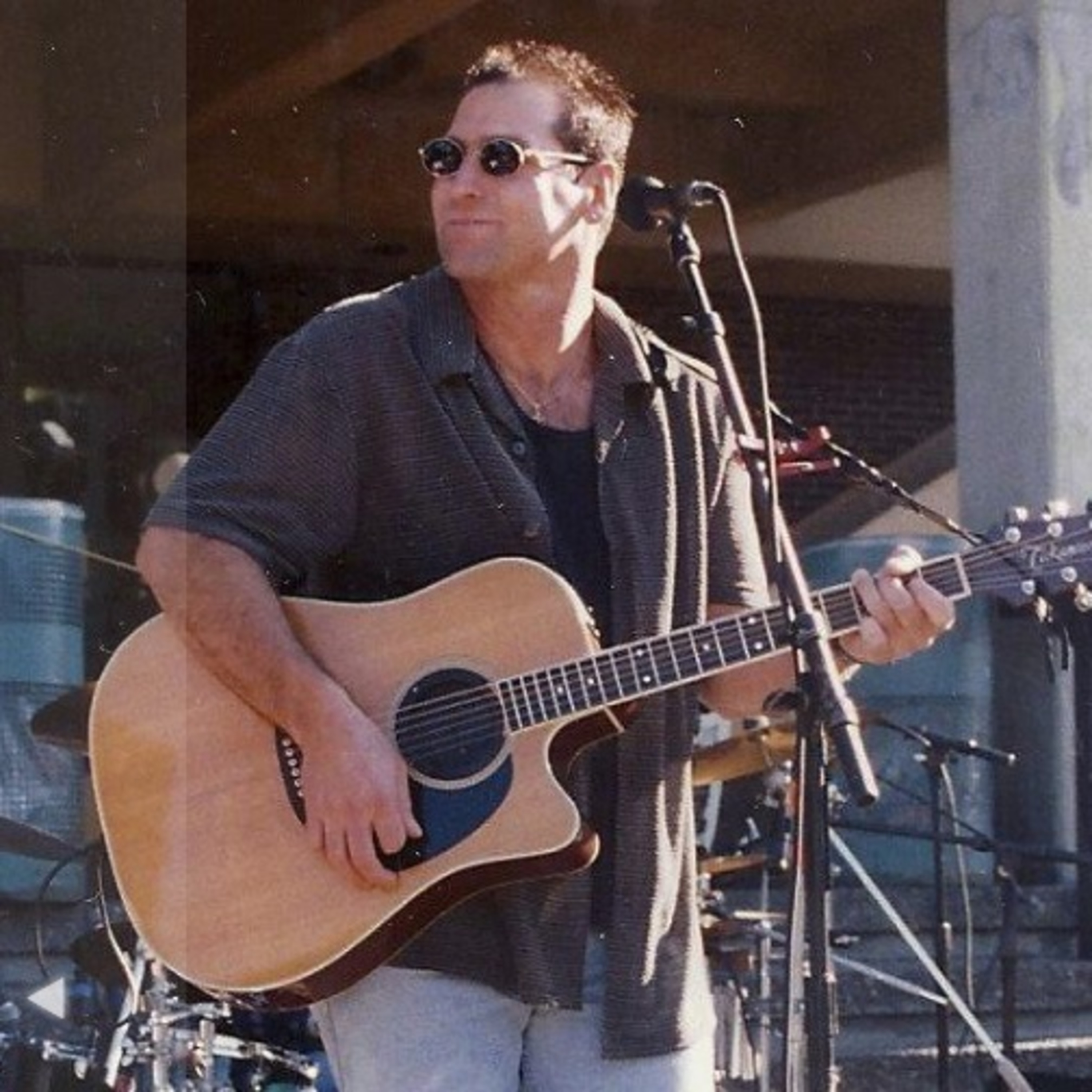 SPECIAL GUEST: Mike Gacek, a Musician Making His Dreams Come True! episode artwork