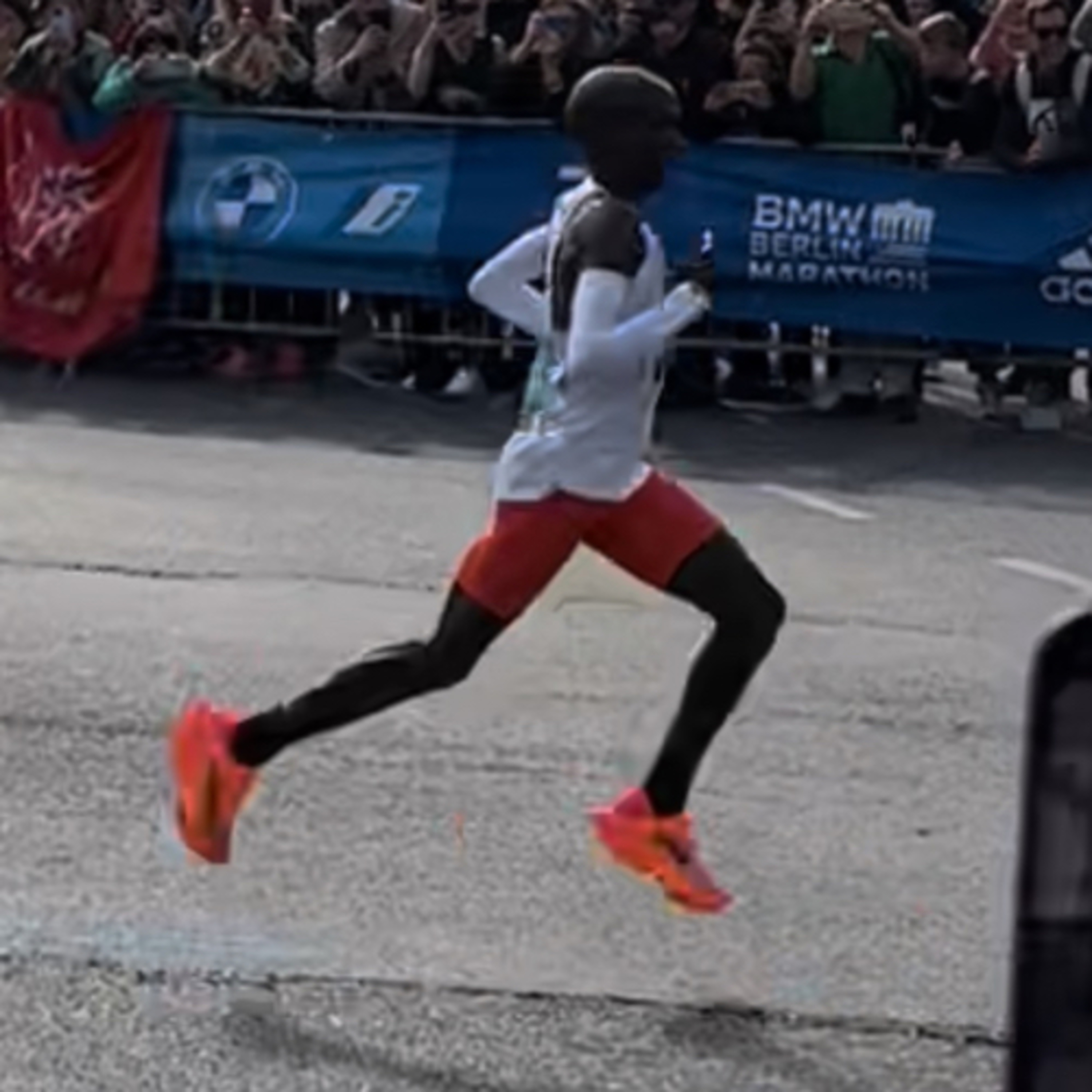 091. Kipchoge's Berlin Marathon World Record & Won't you be my Neighbor episode artwork
