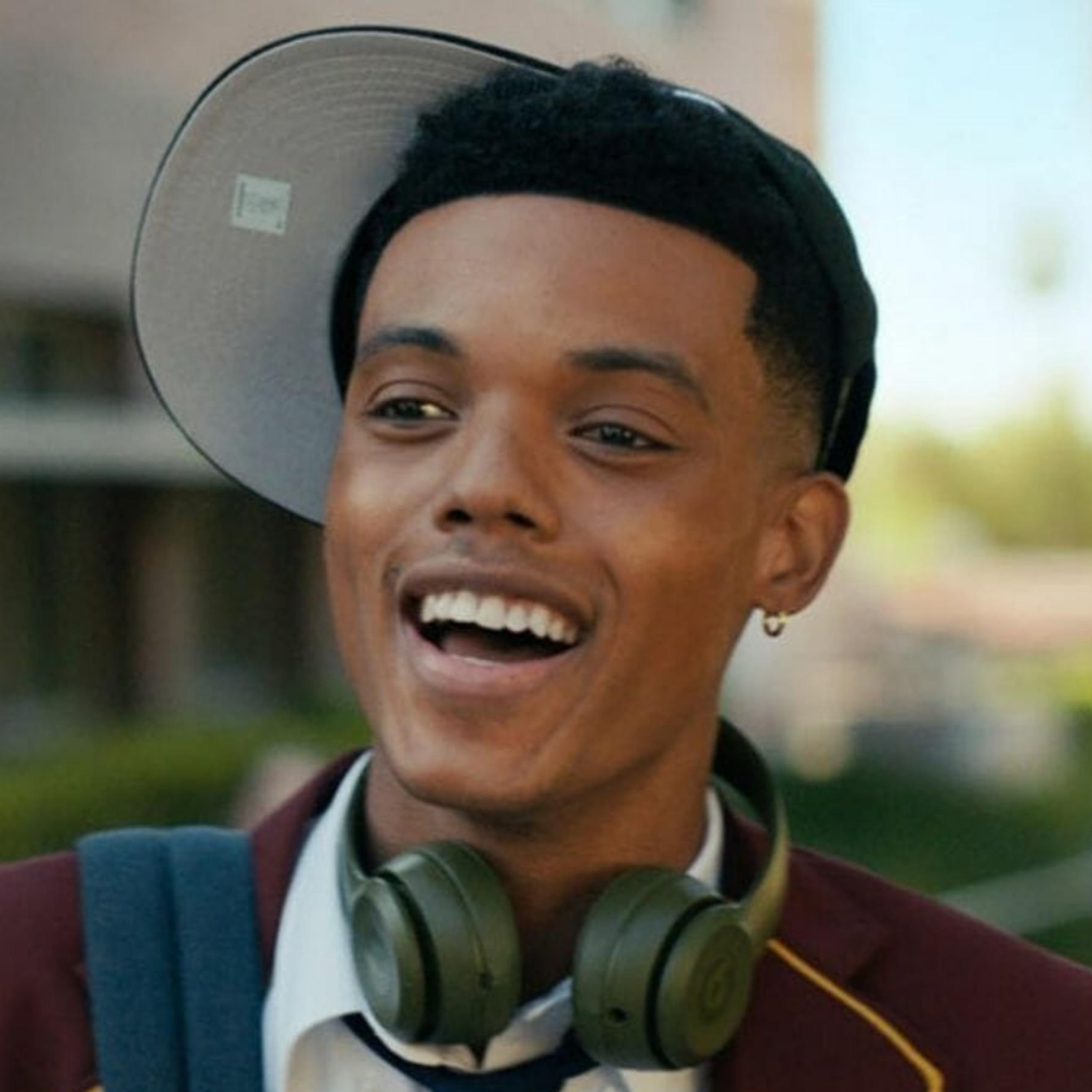 O que esperar das séries 'Bel-Air' e 'Night Sky' e do filme 'Dog'