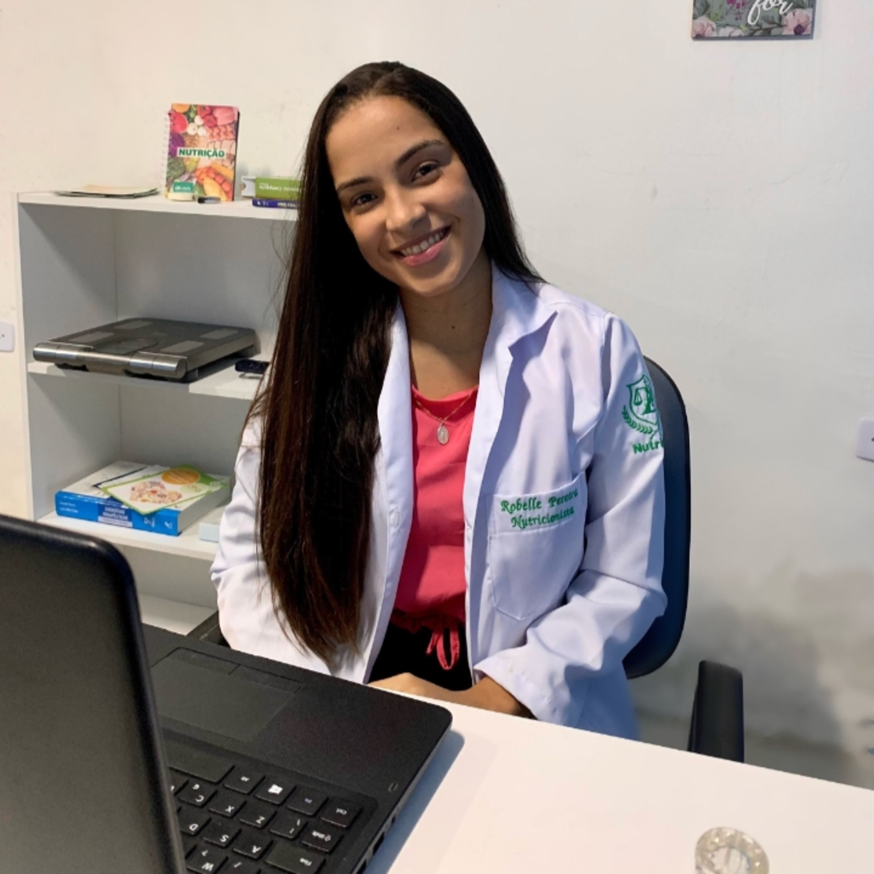 Nutricionista clínica e esportiva Dra. Robelle Pereira no Programa Felicidade. episode artwork