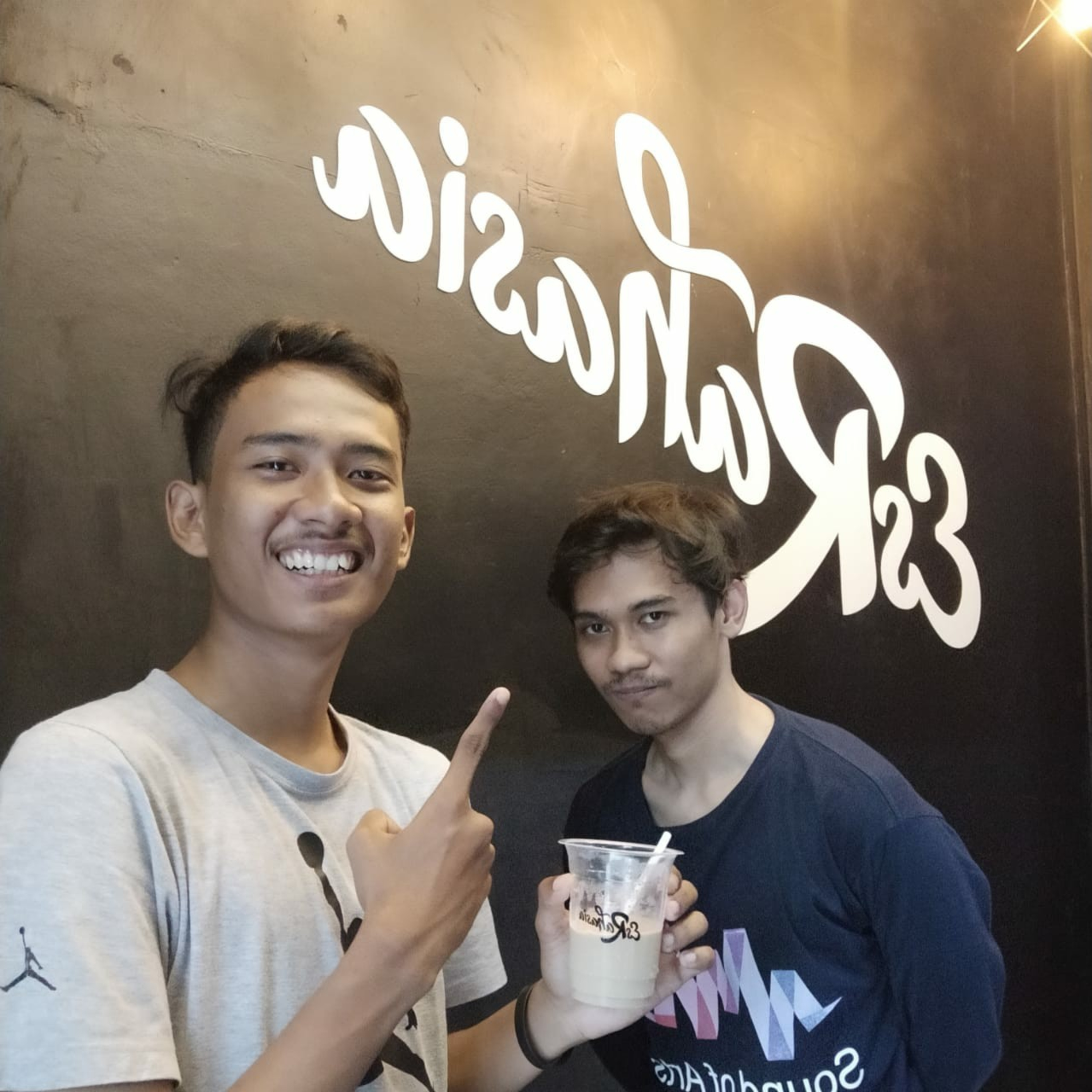 KATA LAGU FEAT ES RAHASIA