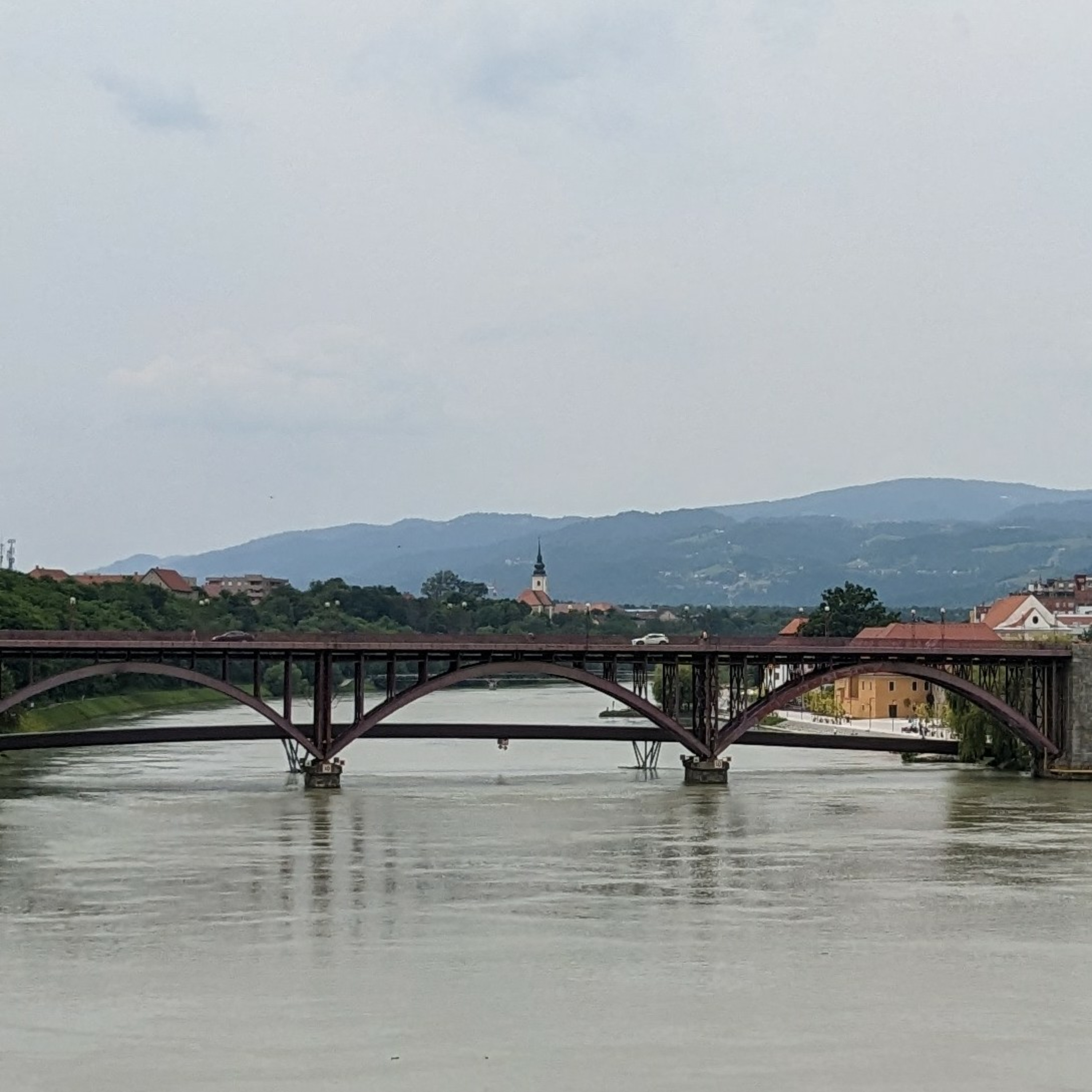 AL 37 In Maribor (Slowenien🇸🇮🇸🇮🇸🇮) von schönen Promenaden bis zu hässlichen Wohngebieten episode artwork