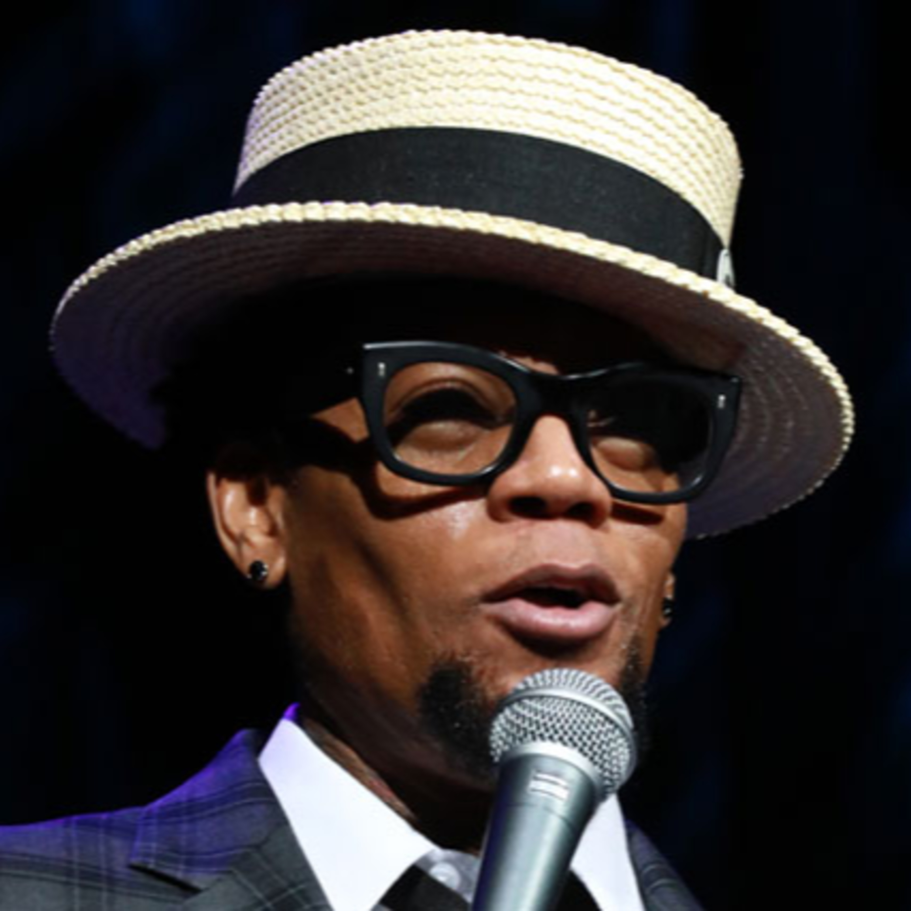 DL Hughley - The Endangered List Full Comedy Special