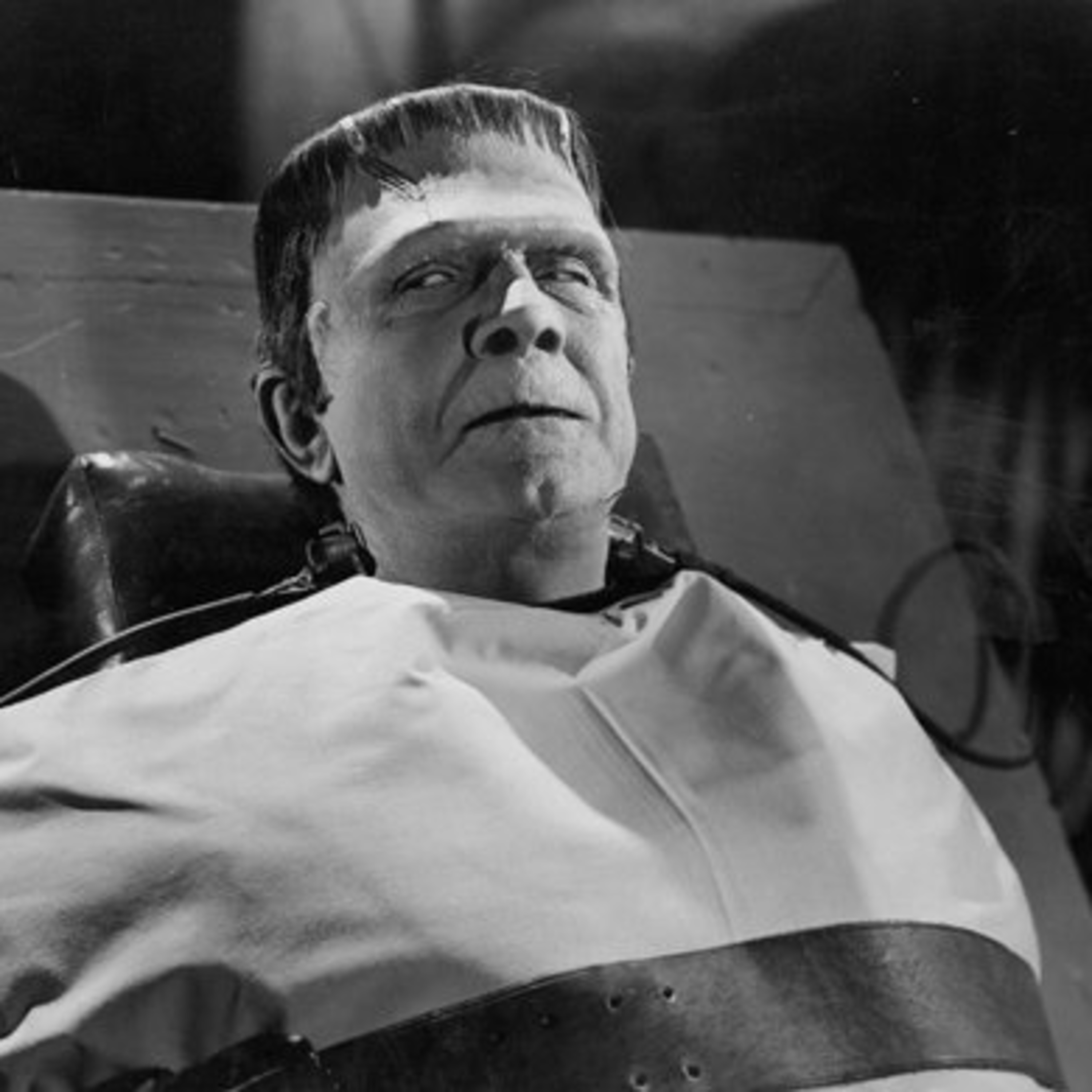 League of Ordinary Gentlemen Podcast Episode #477 - The League Vs. Frankenstein Meets The Wolf Man episode artwork