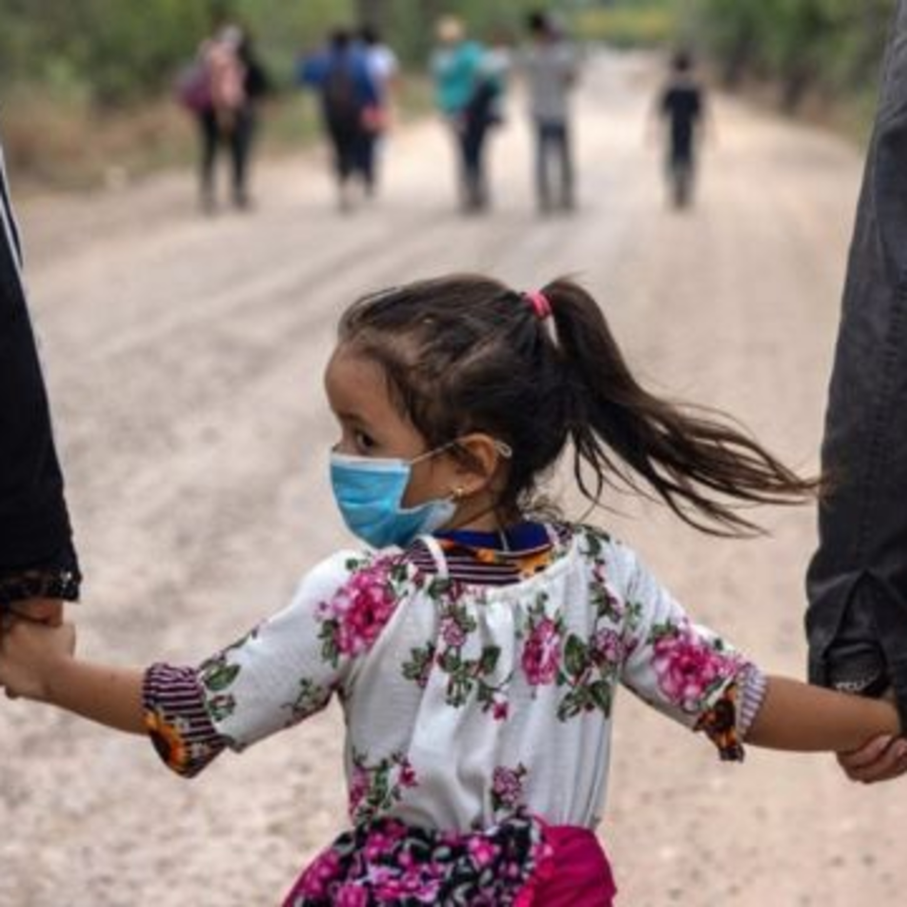 #PorOtroLado: Migrantes episode artwork