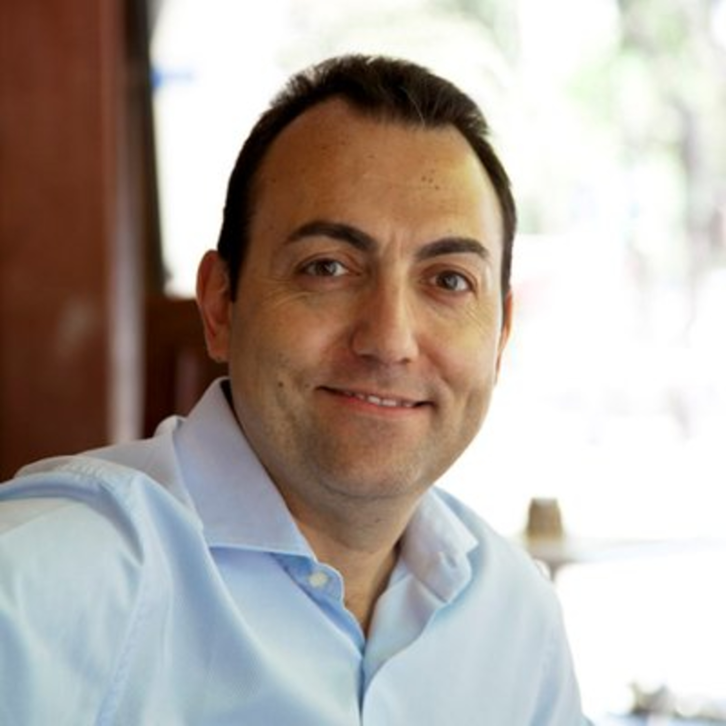 Entrepreneurs How to Pivot in Times of Crisis with Angel Ribo - SG37 episode artwork