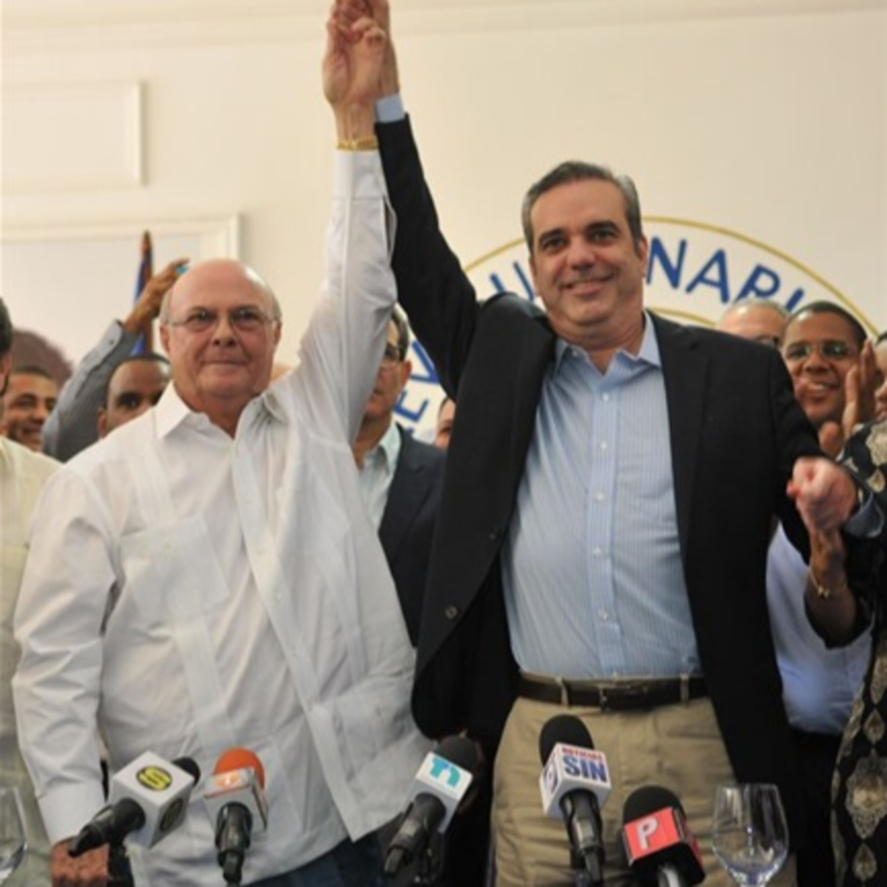 Expresidente Hipólito Mejía dice Luis Abinader será el próximo presidente de este país “llueva, truene o ventee” episode artwork