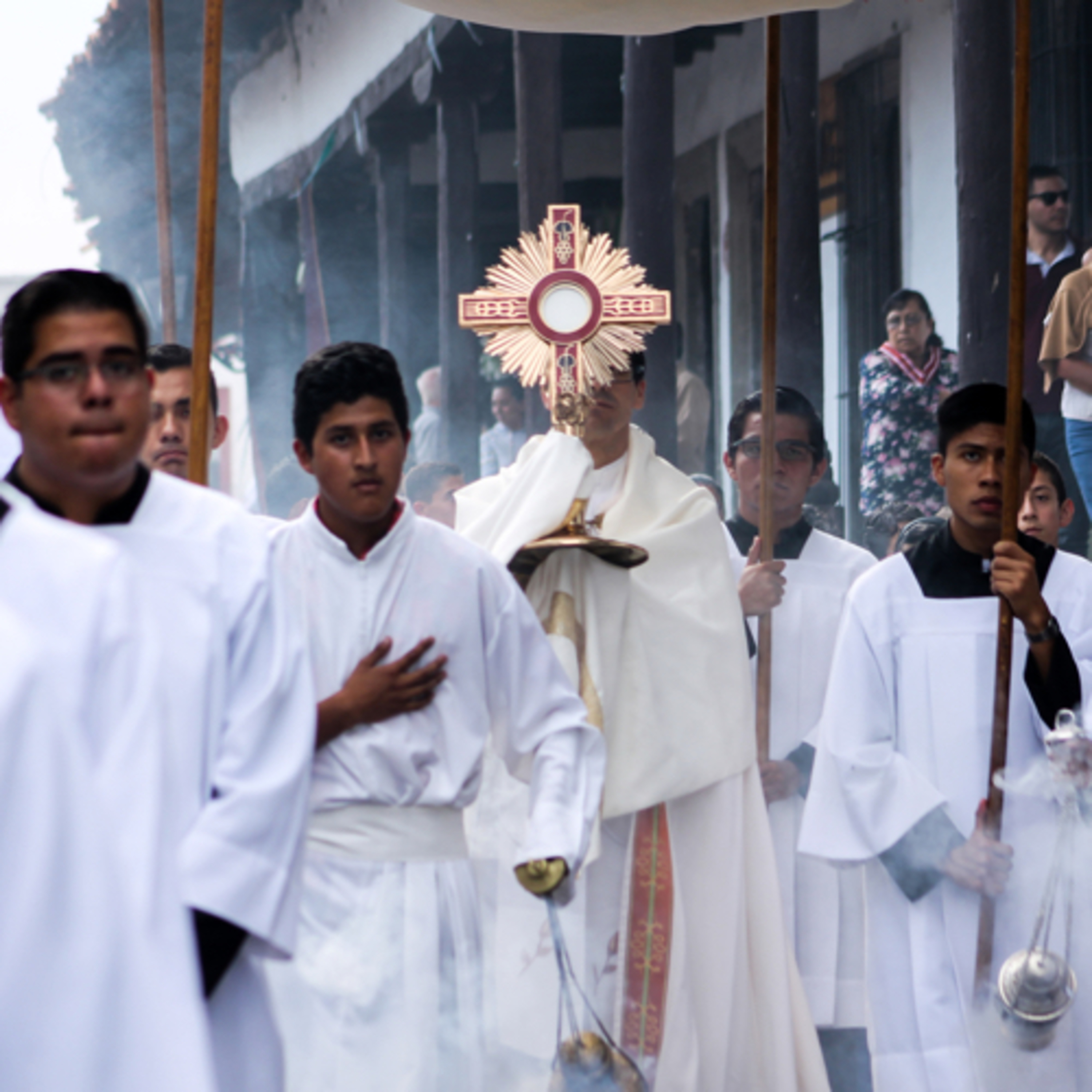 Jesús espera en la eucaristía (Mc 1, 40-45) episode artwork