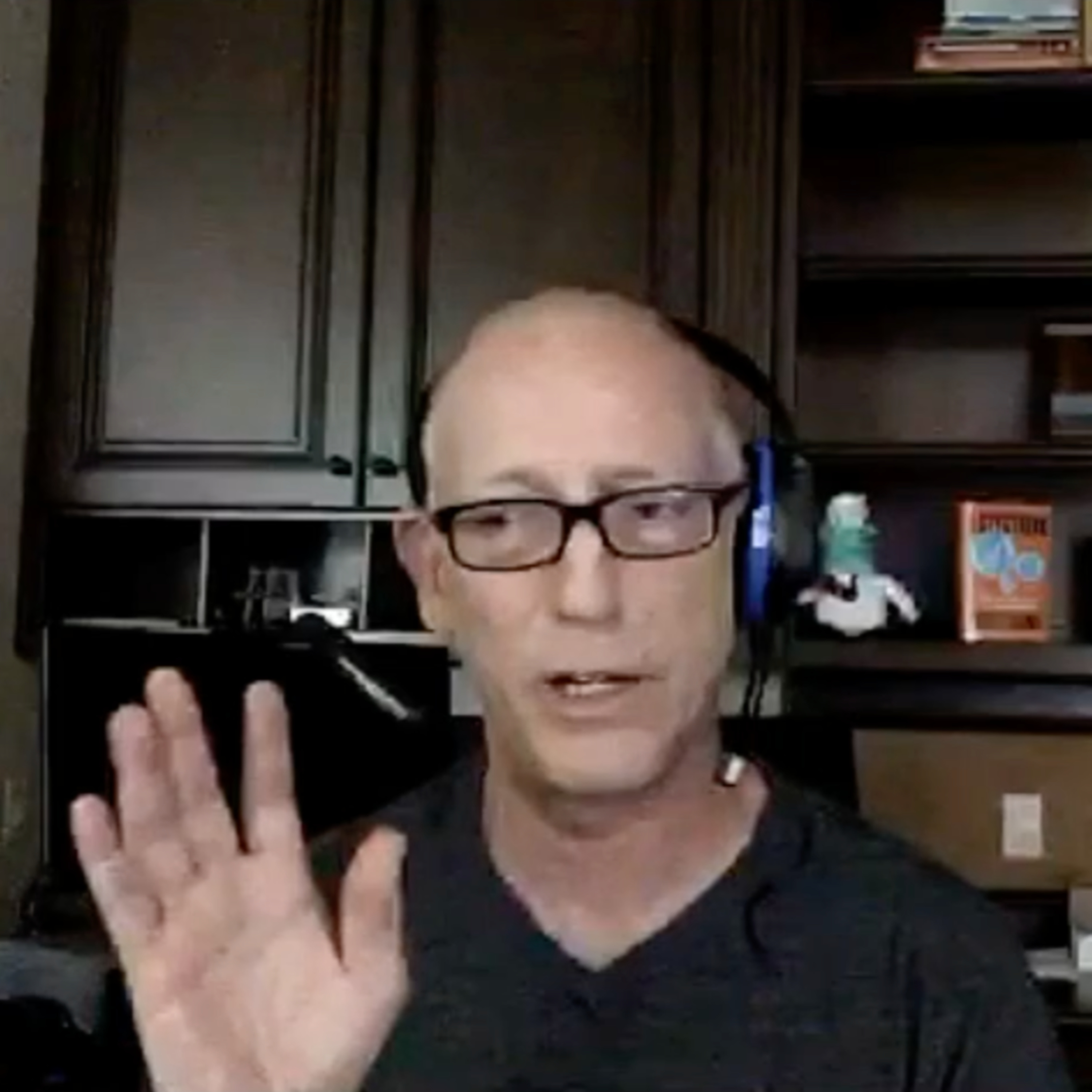 Episode 935 Scott Adams: Talking Questions About Clorox and Lysol