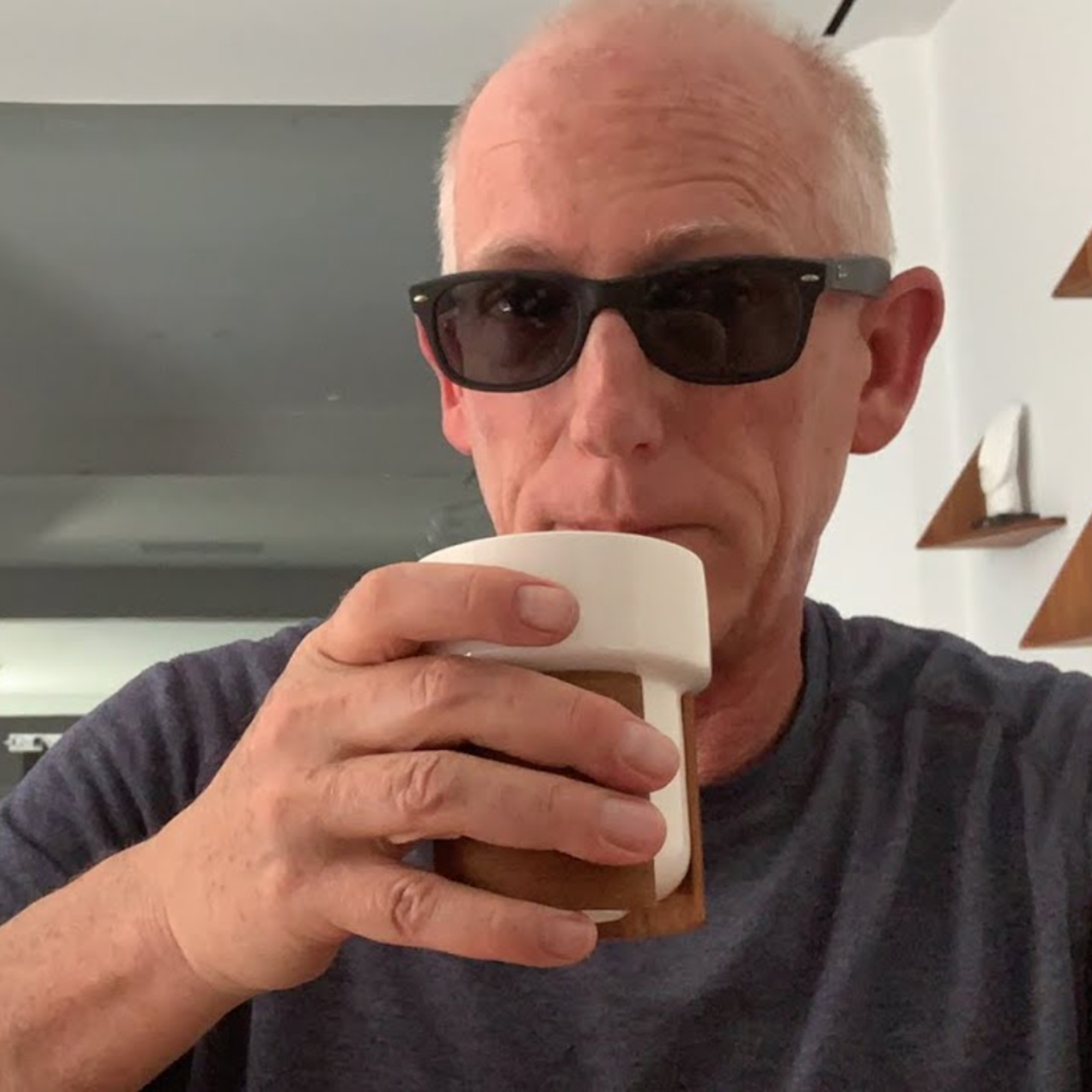 Episode 1411 Scott Adams: Ice Cream, Ponies, and Sunsets Are Irrelevant to This Program