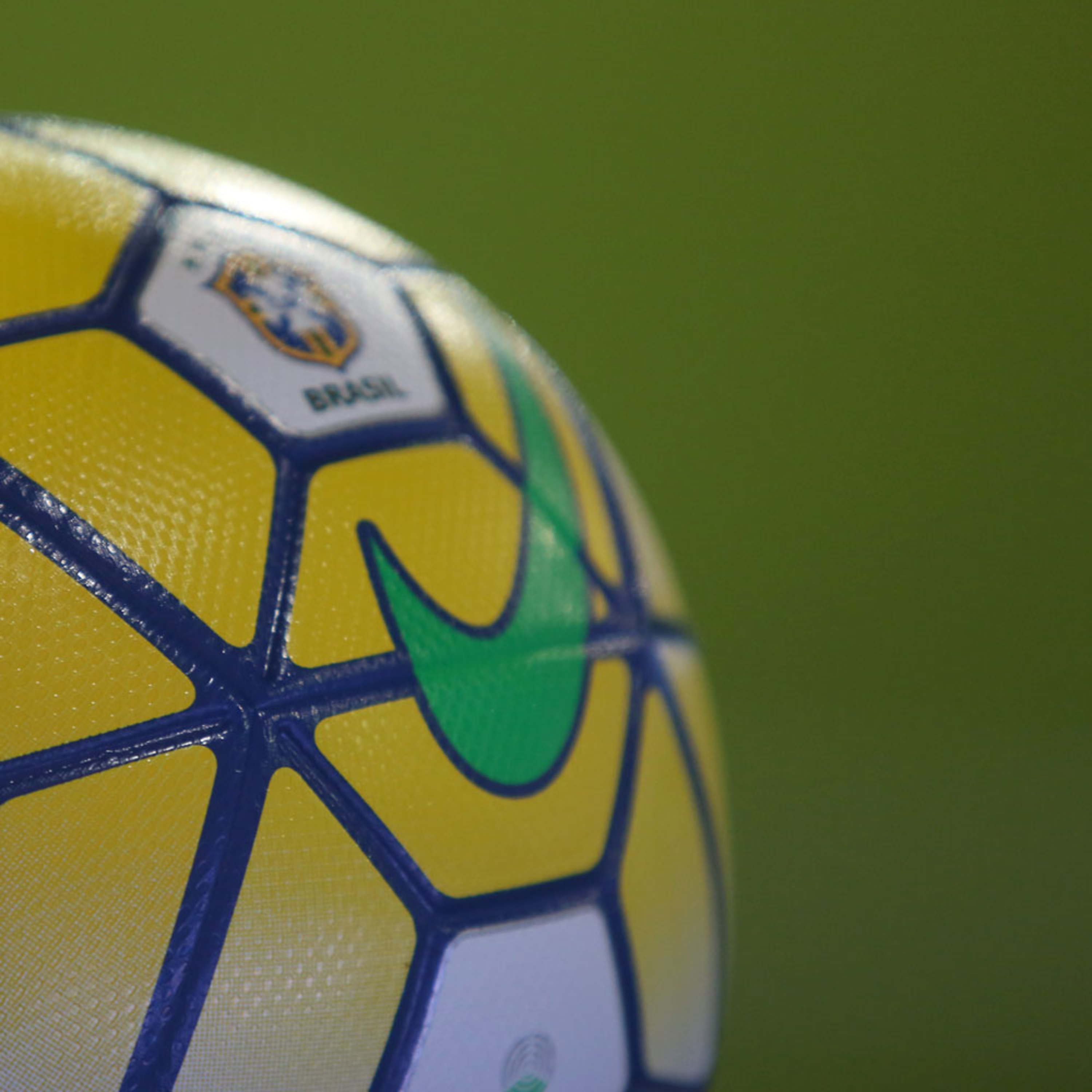 Governo Federal anuncia retomada do futebol sem responder como e quando (28-04-2020) episode artwork