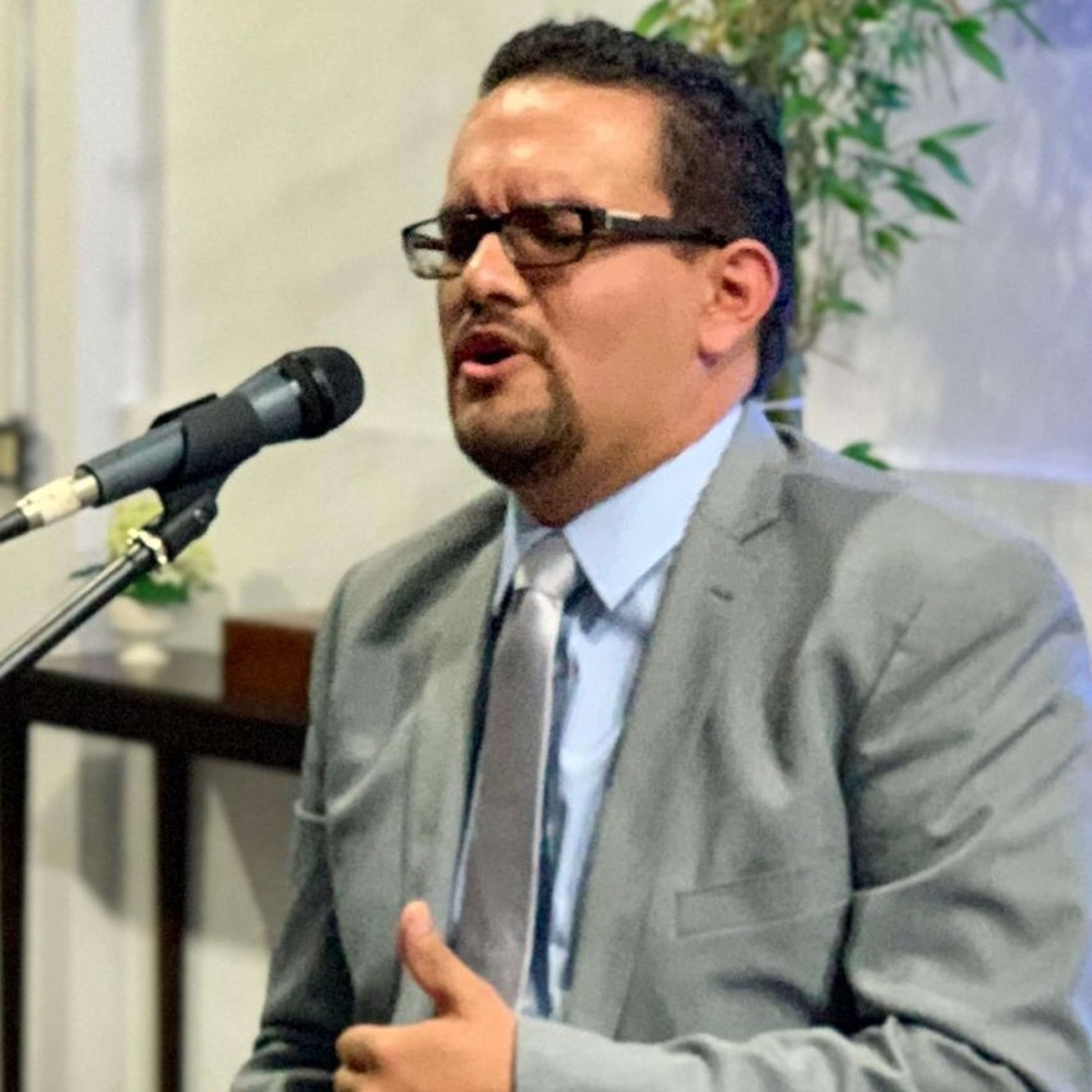 Si habla de Dios... ¿ES CRISTIANA?