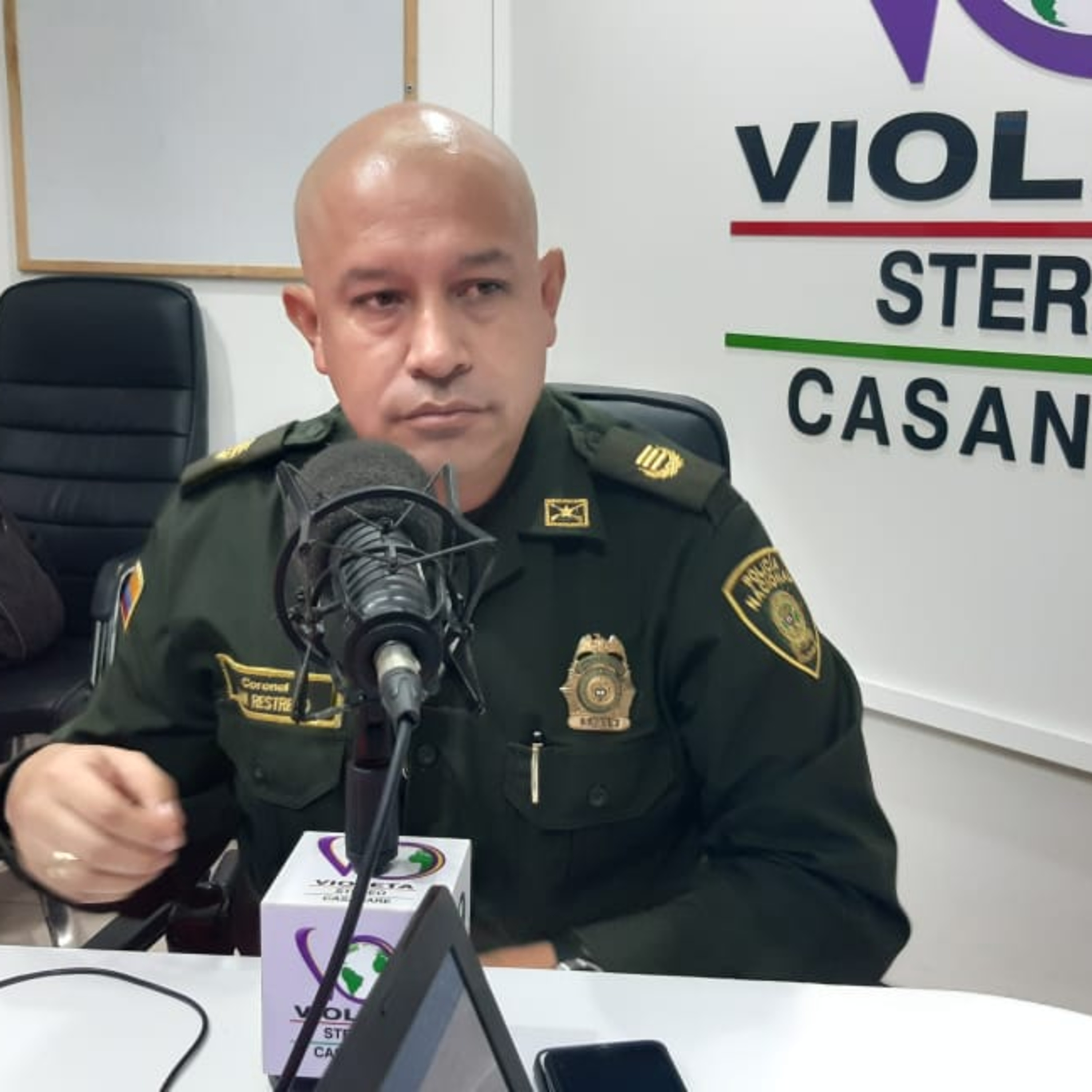 Violeta Stereo FM
