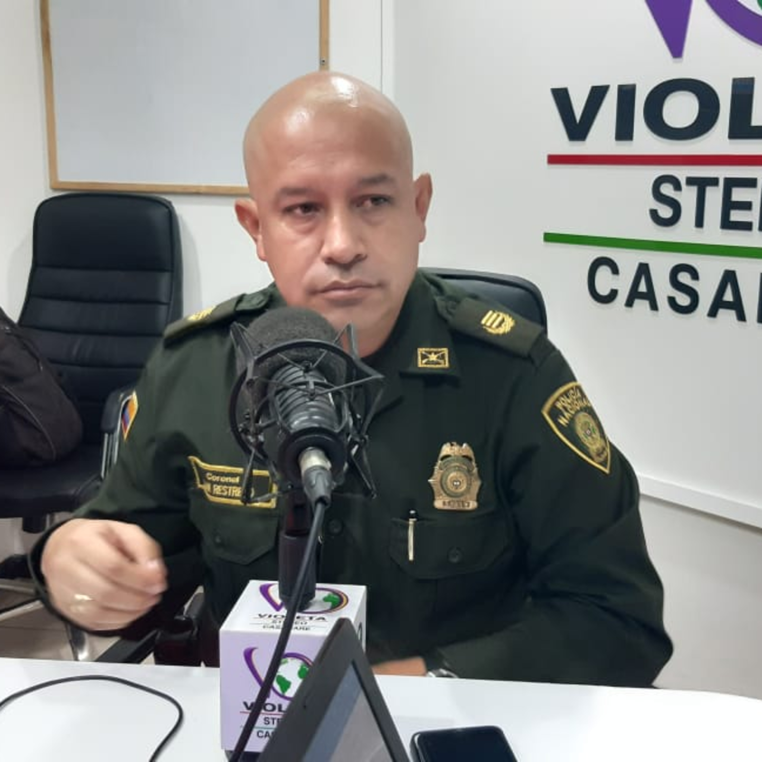 Violeta Stereo FM