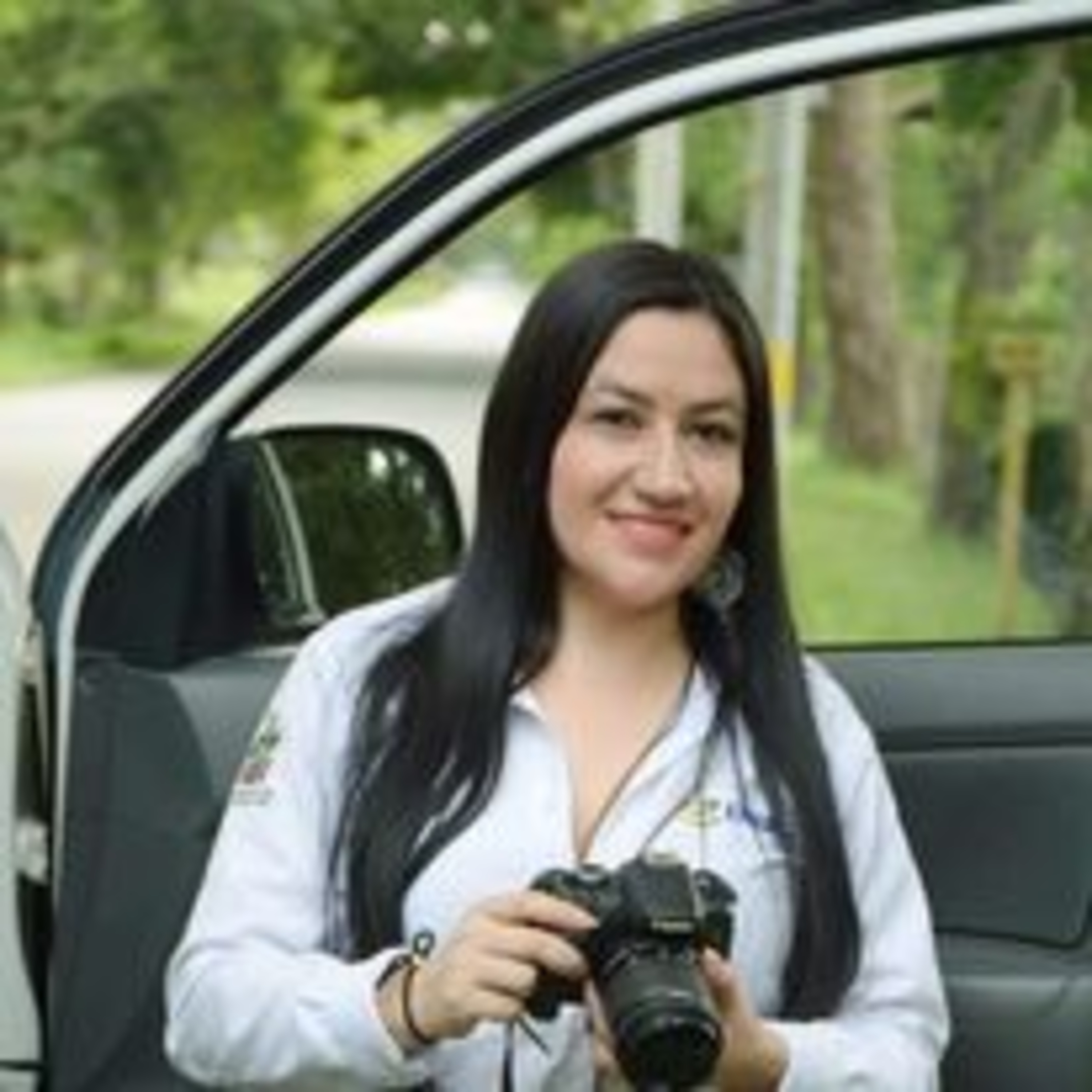 Violeta Stereo FM
