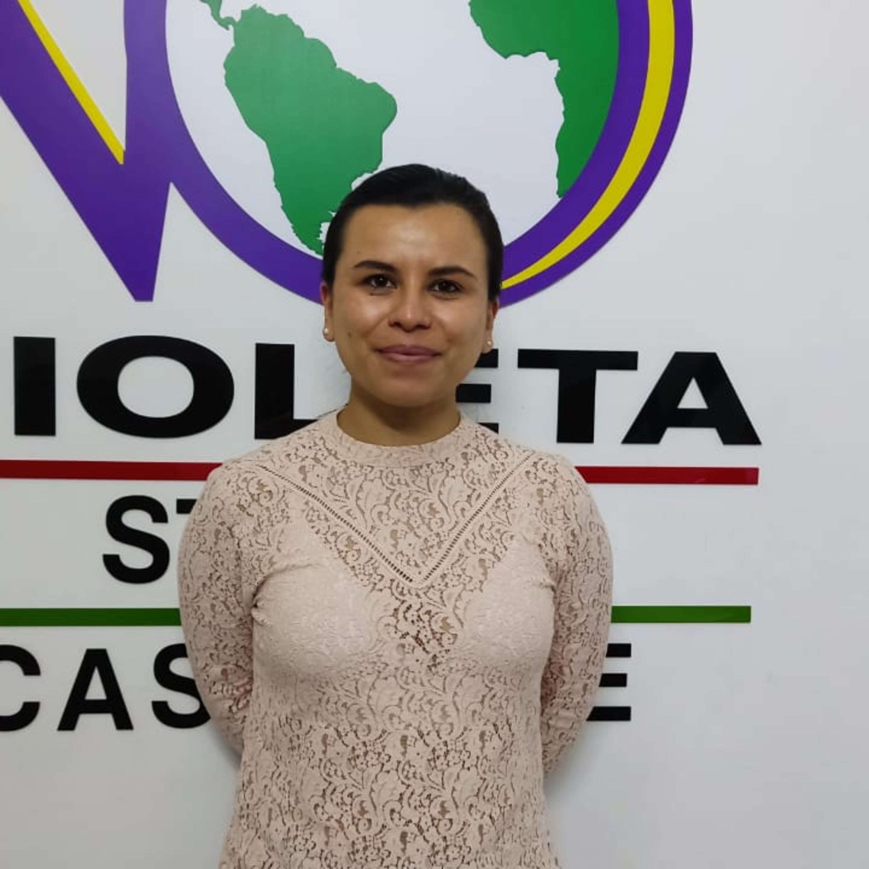Violeta Stereo FM