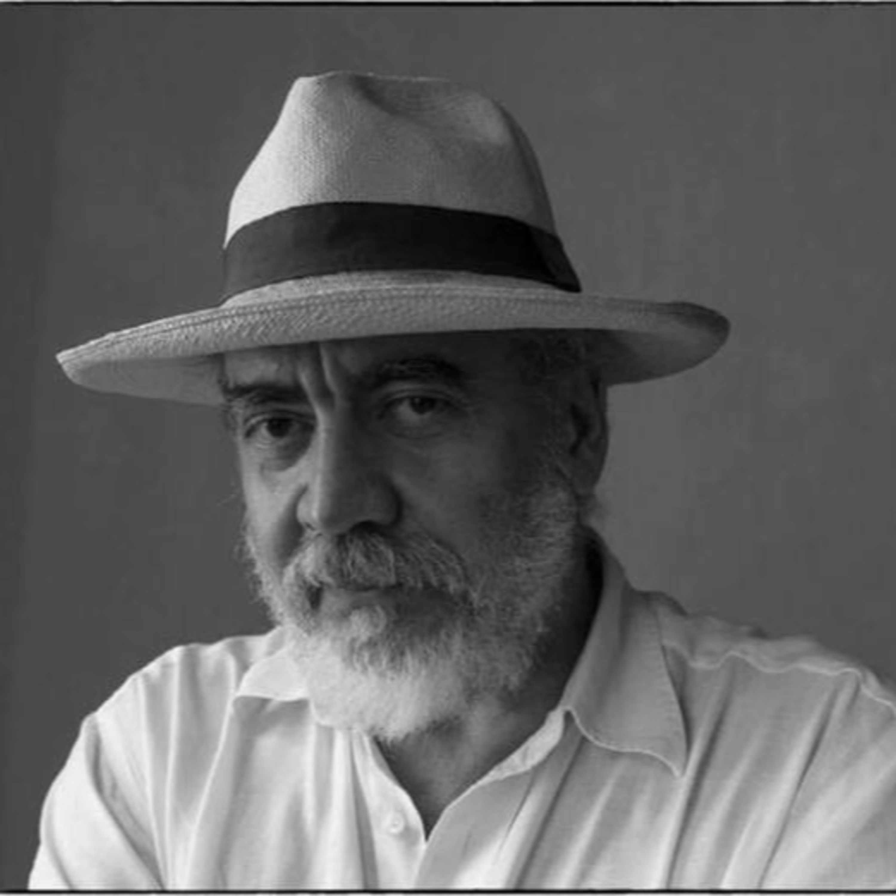 Entrevista a Alejandro Oliveros, poeta, ensayista, docente, traductor y crítico literario