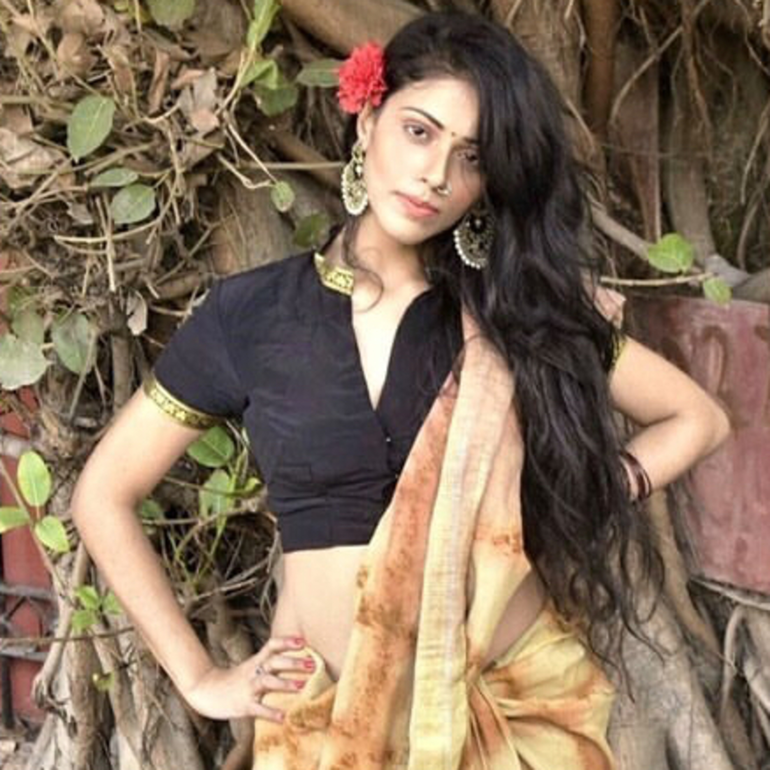 Resham akka (Fashionista) on her personal life, health, Inner Engineering, Ashram visit, shoonya.... episode artwork