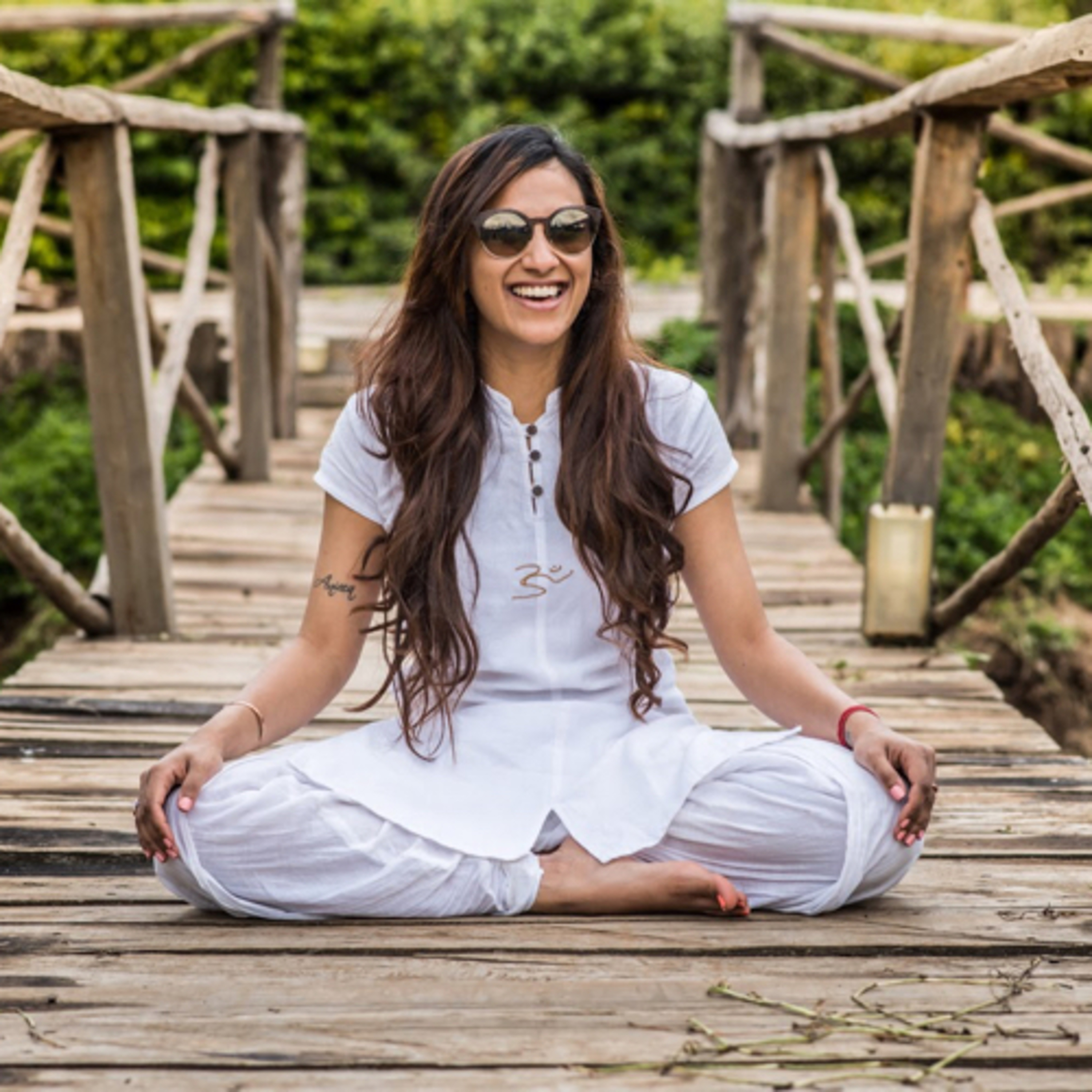 Chandni akka (Hatha Yoga Teacher) on dealing with Death of her Sister, PTSD, Vipassana, Backpacking in amazon, Teacher Training episode artwork