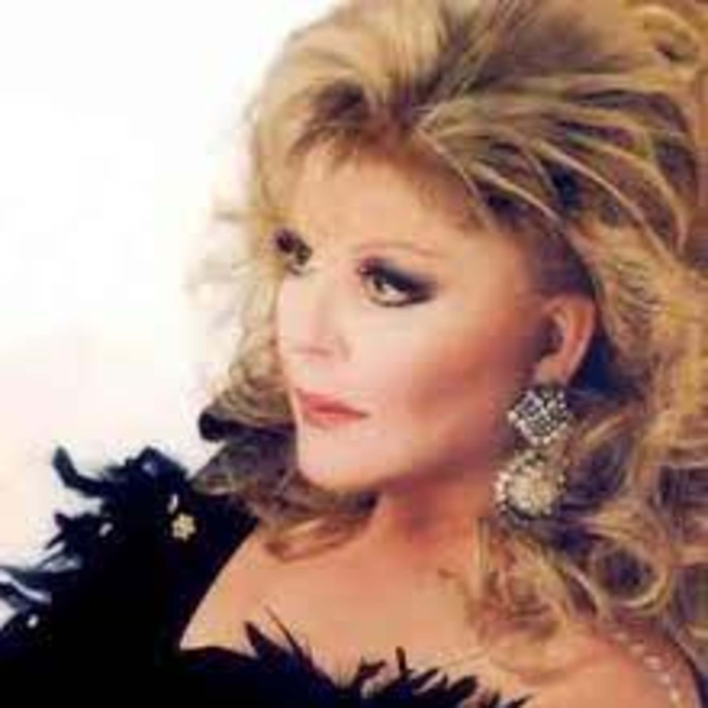 Entertainment News from Athens, Tributes to Greek Artists