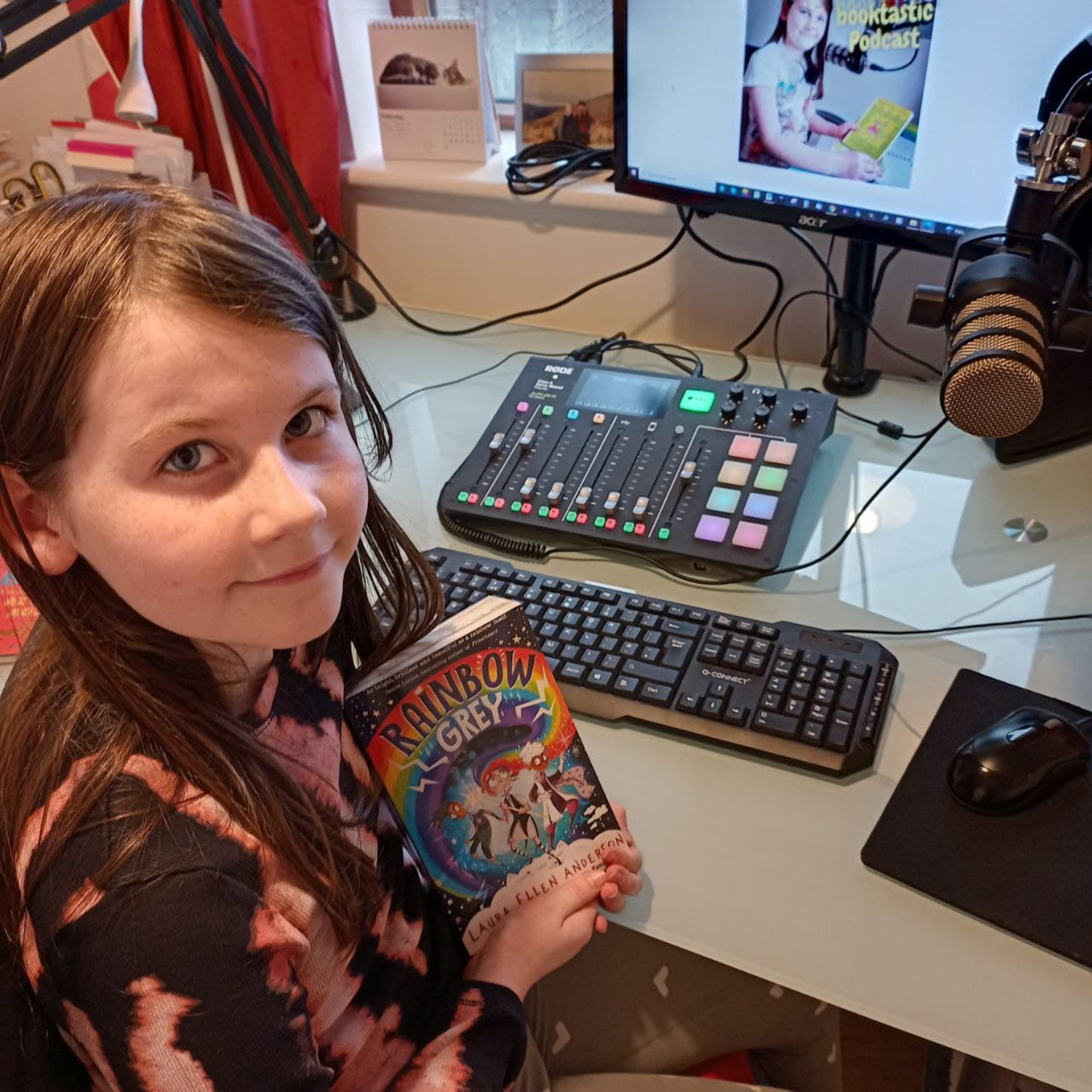 Lidia and Lucy\'s Booktastic Podcast
