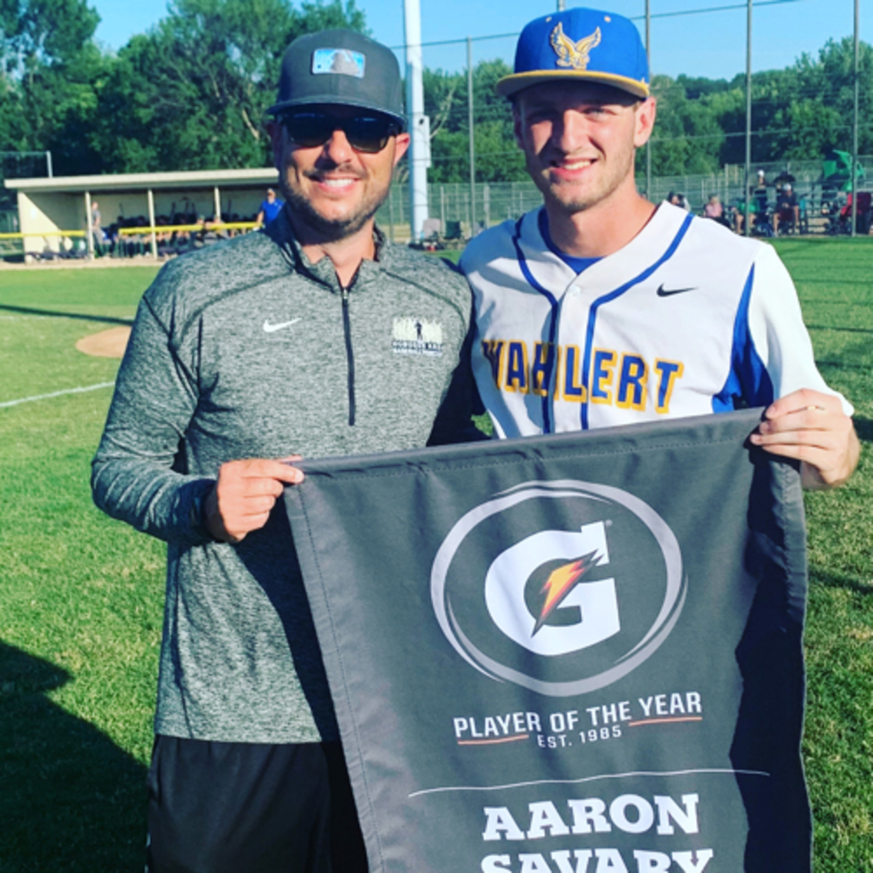 Weekly Update: May 30th -- June 3rd with Special Guest Iowa Gatorade Player of the Year Aaron Savary episode artwork