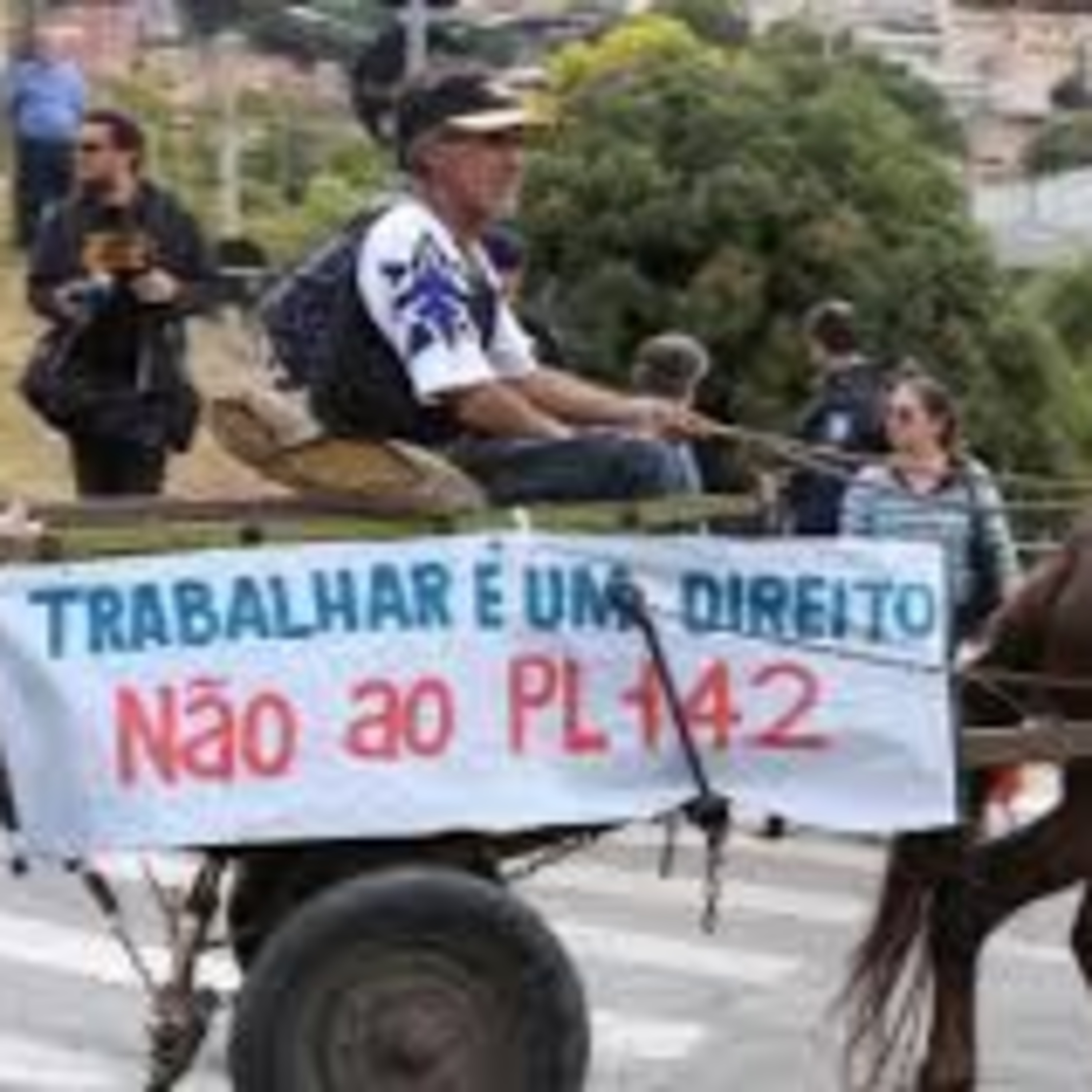 Pelos Direitos do Povo Tradicional Carroceiro e dos Cavalos e Éguas - 2ª Parte - Frei Gilvander na Rádio Alternativa FM 107,9 - Araguari, MG - 18/12/2020 episode artwork