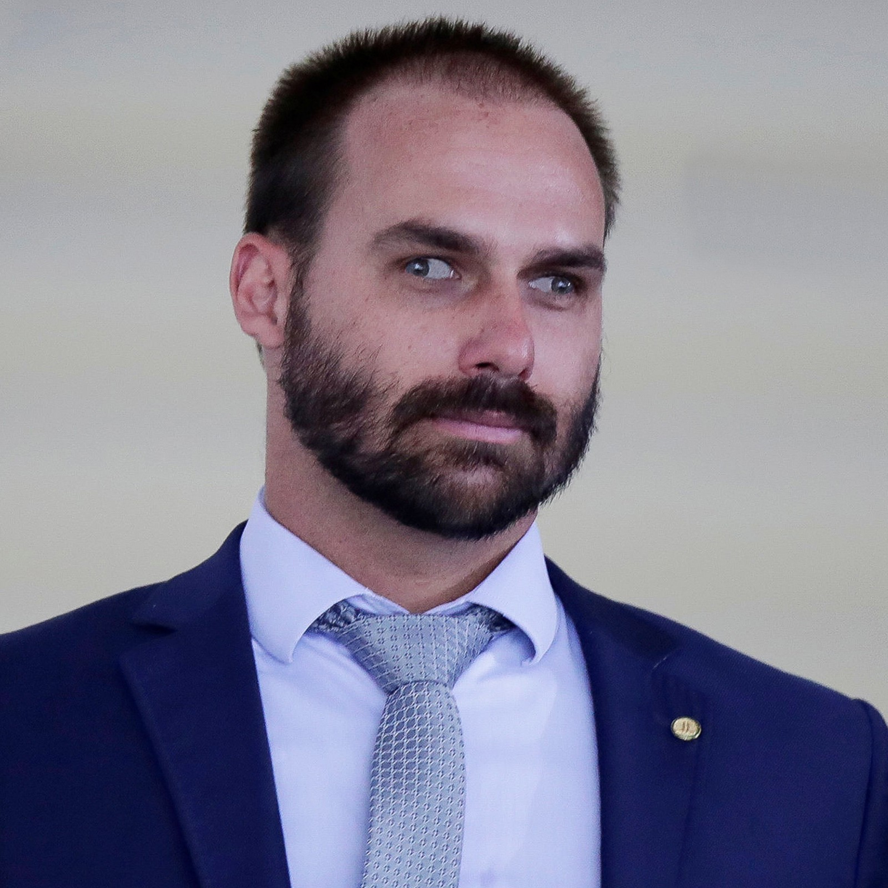 A PIRÂMIDE DO CORONAVÍRUS E O VÍRUS MENTAL DE EDUARDO BOLSONARO episode artwork