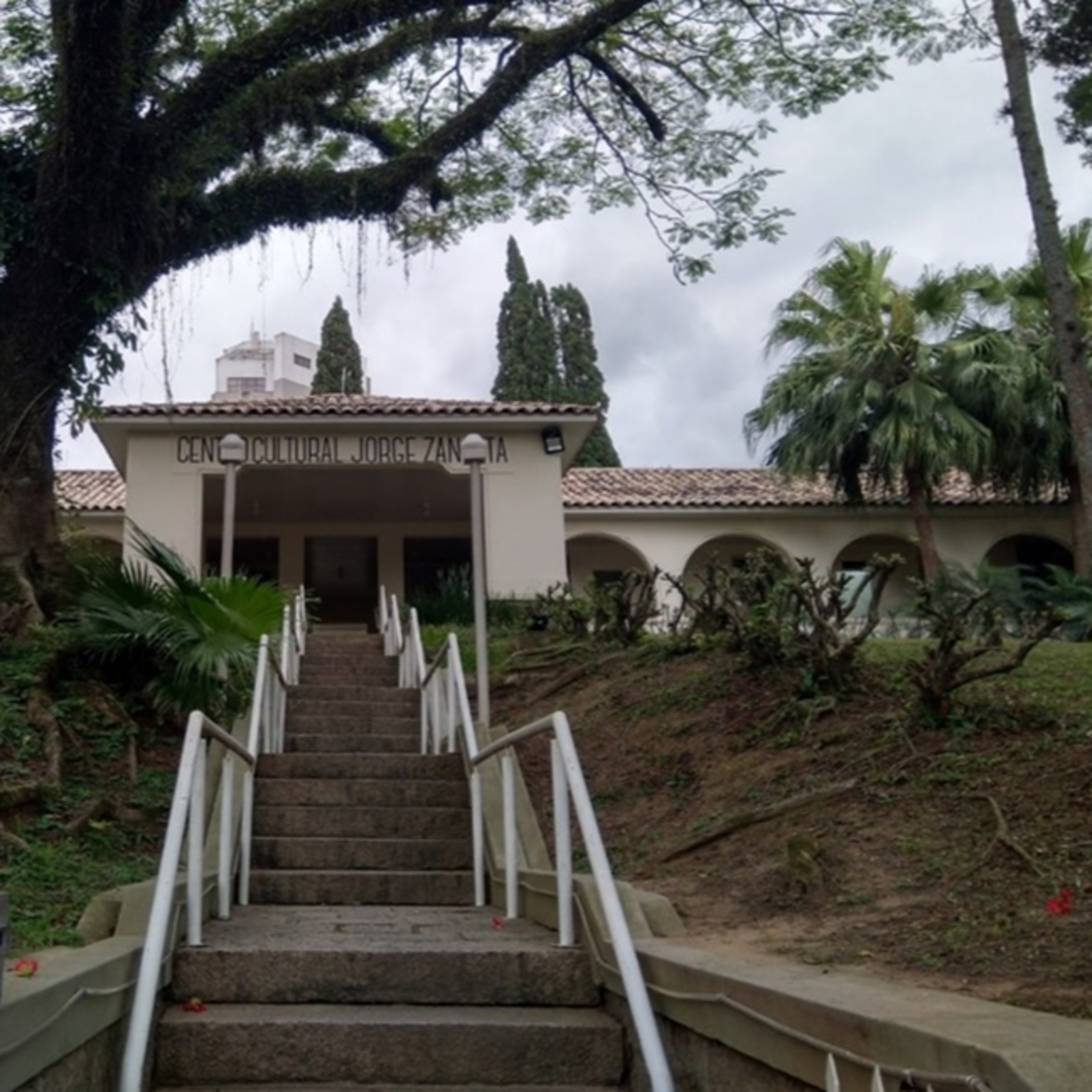 Centro Cultural Jorge Zanatta: a preservação da arte e da memória de Criciúma episode artwork