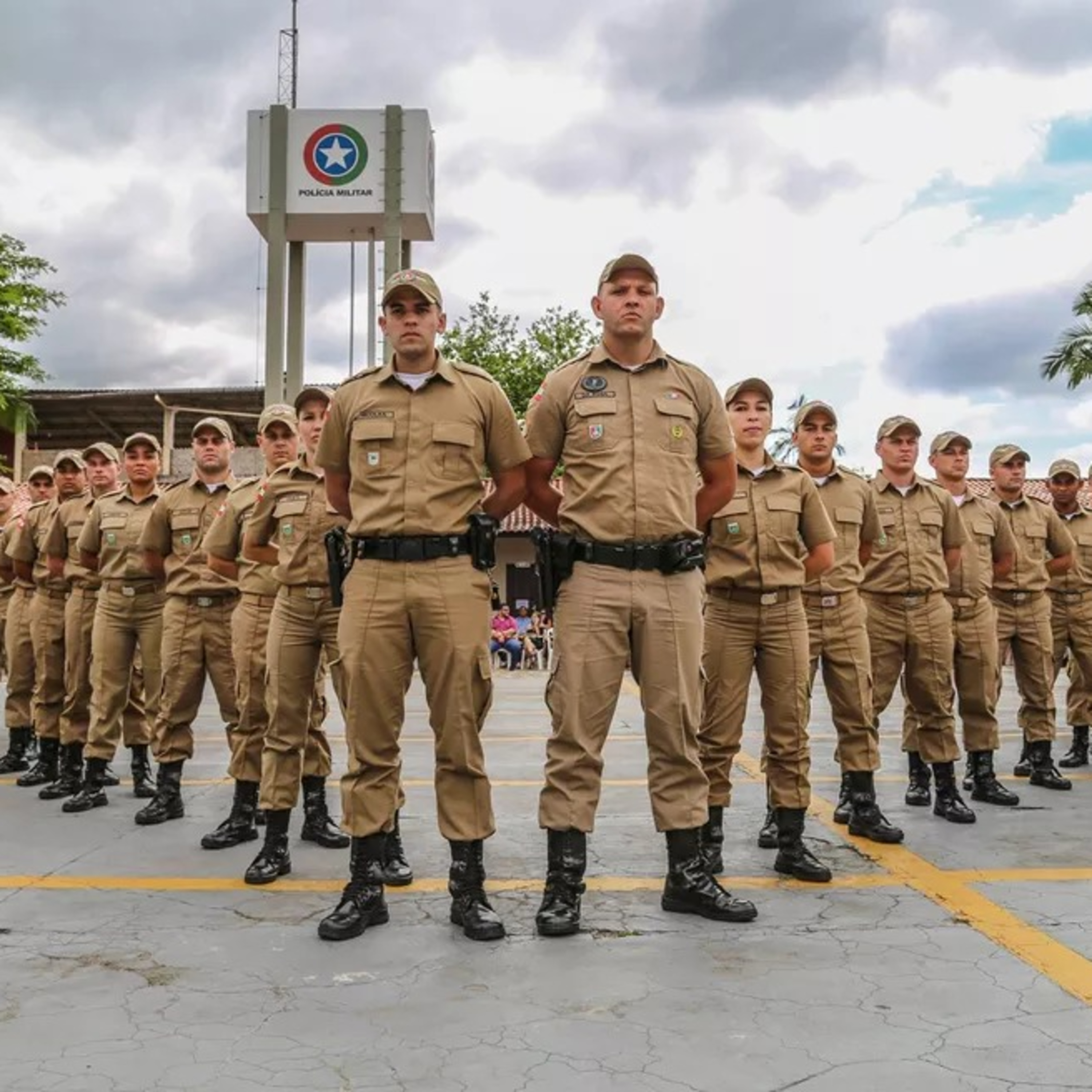 O homem por trás da farda episode artwork