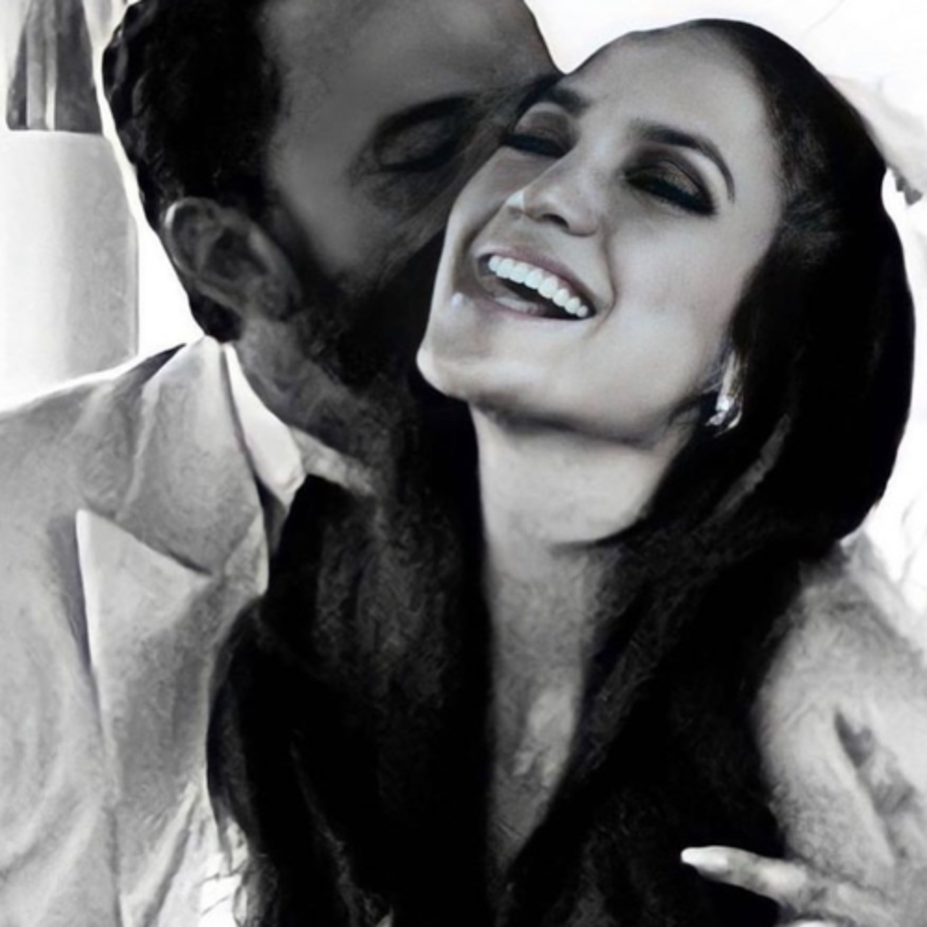 Se casó JLo ❤️ y Tristan sigue por ahí como si nada. Ya déjenlos en paz.  episode artwork