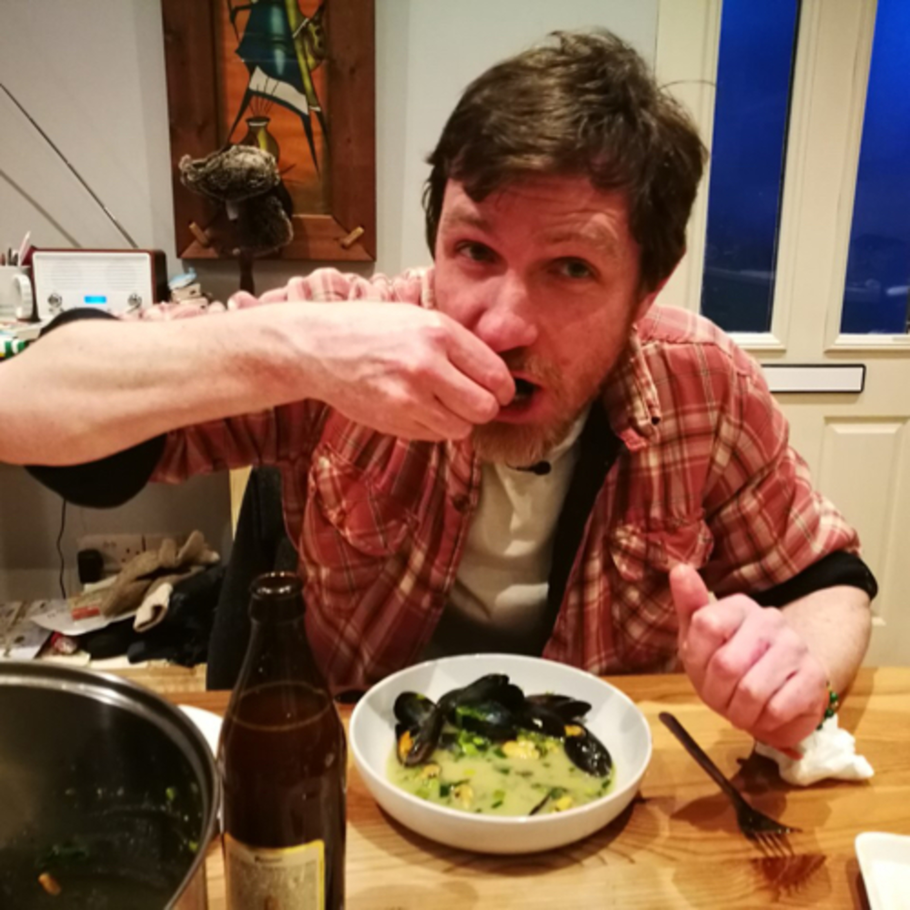 Episode 1 - Henk and Niall cook mussels