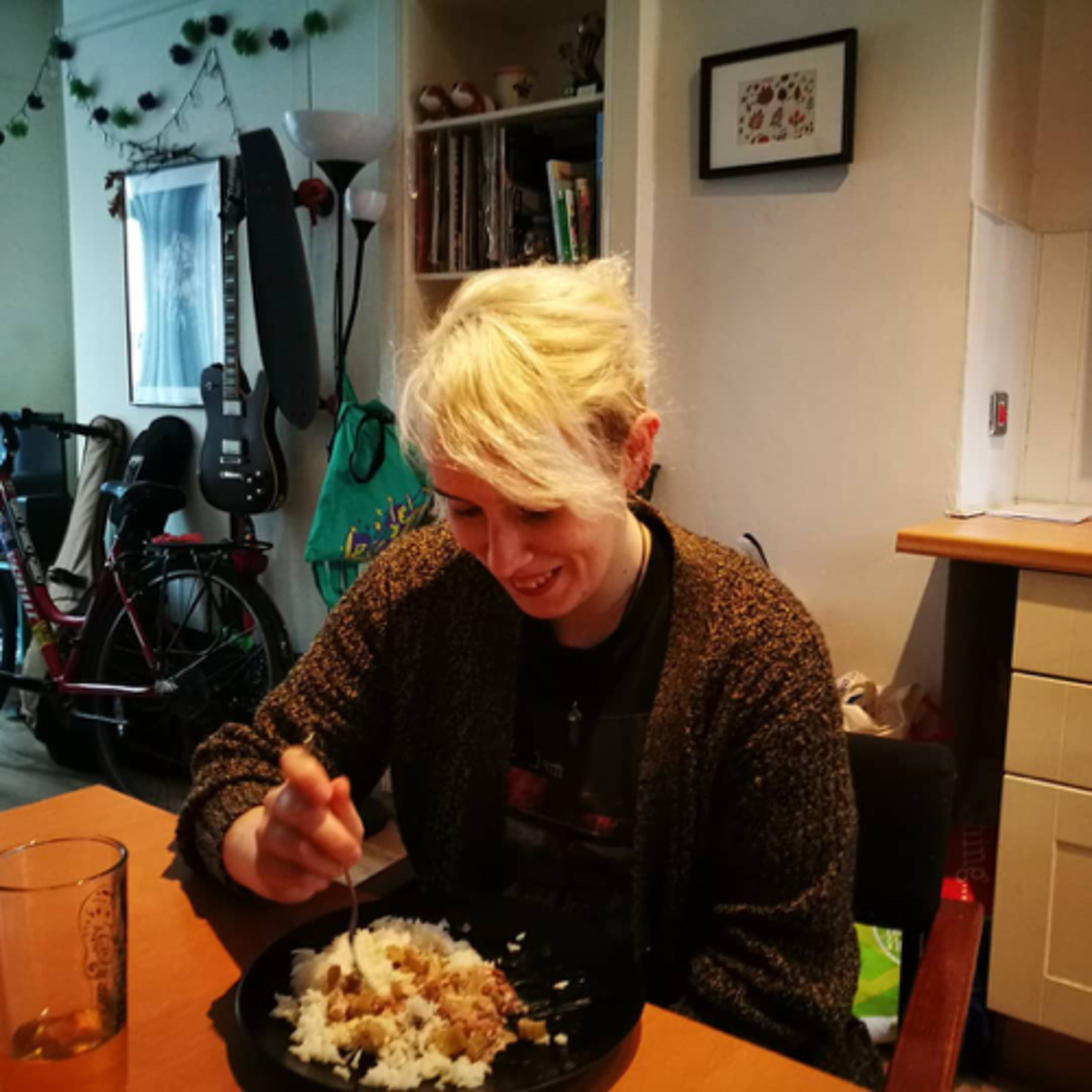Shannon cooks Waldorf borlotti.