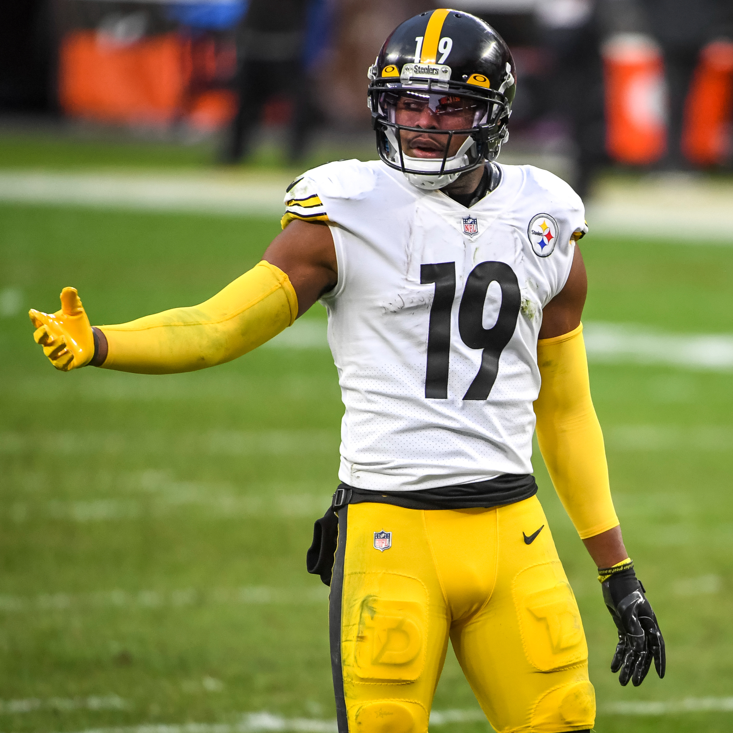 Field of Vision Sports - Fantasy Football & Baseball Podcast