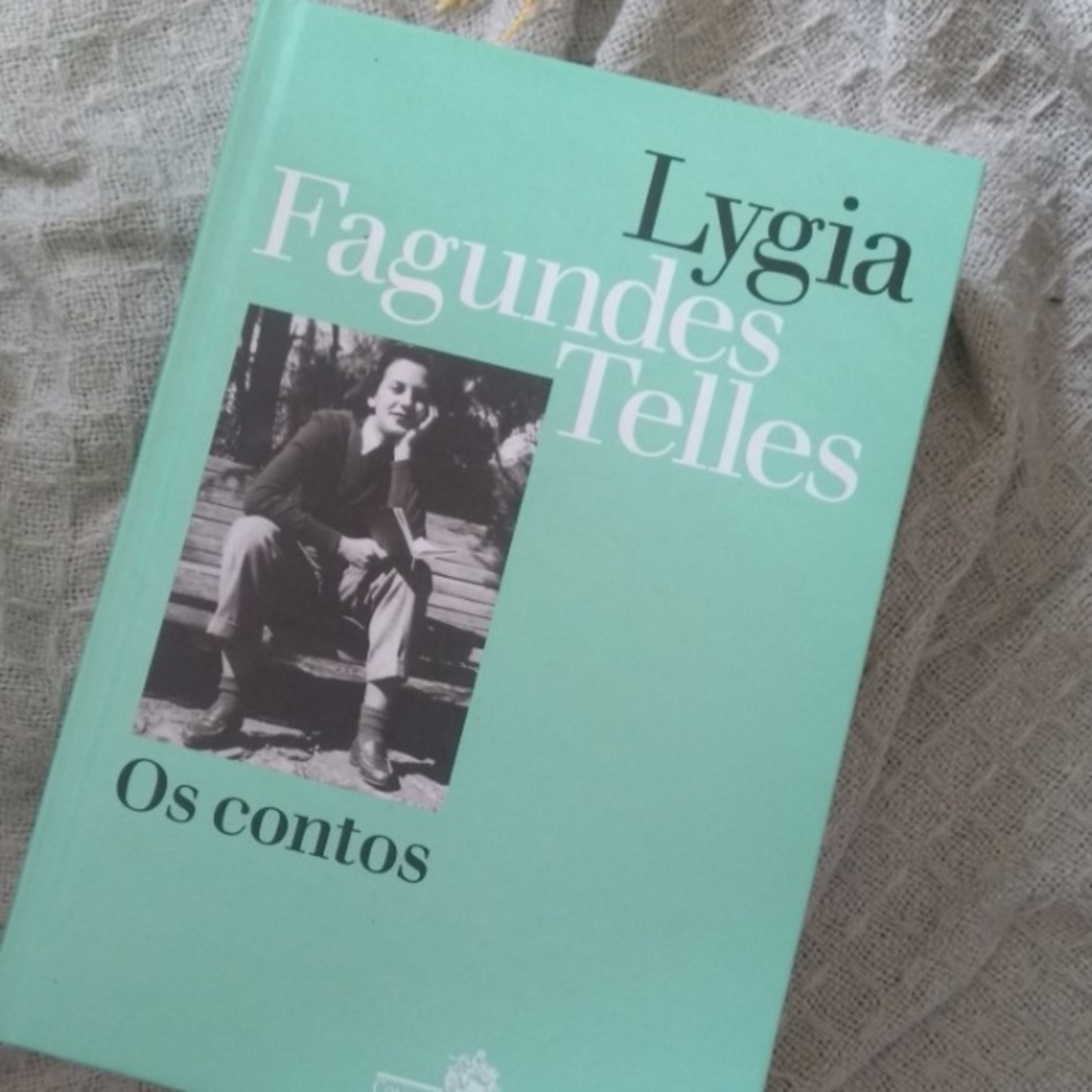 Sobre todas as coisas que...