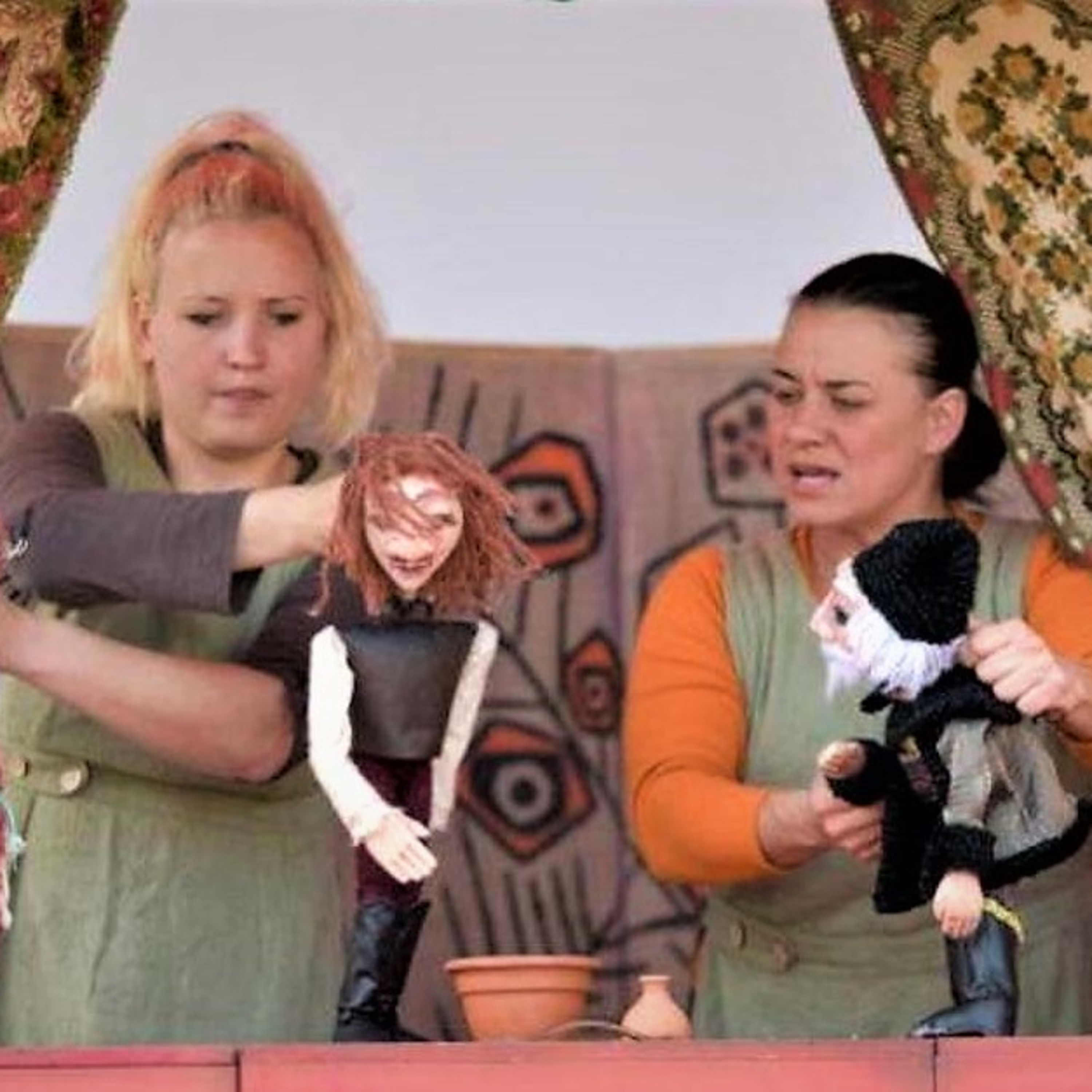 Babaszínházról és fogadtatásáról, babaszínházi módszerekről és előadásokról episode artwork