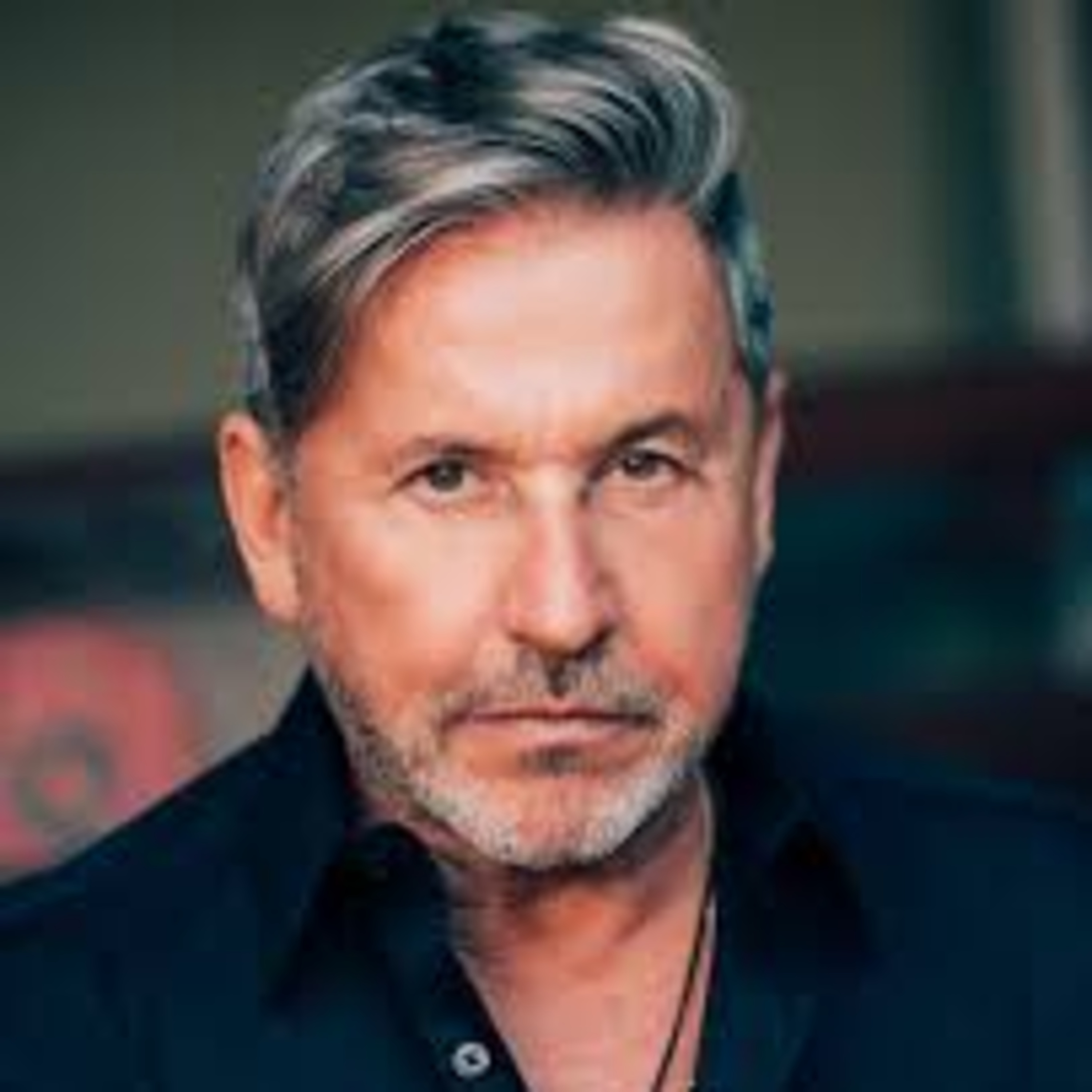 Ricardo Montaner - Estrena nuevo álbum "Montaner" episode artwork