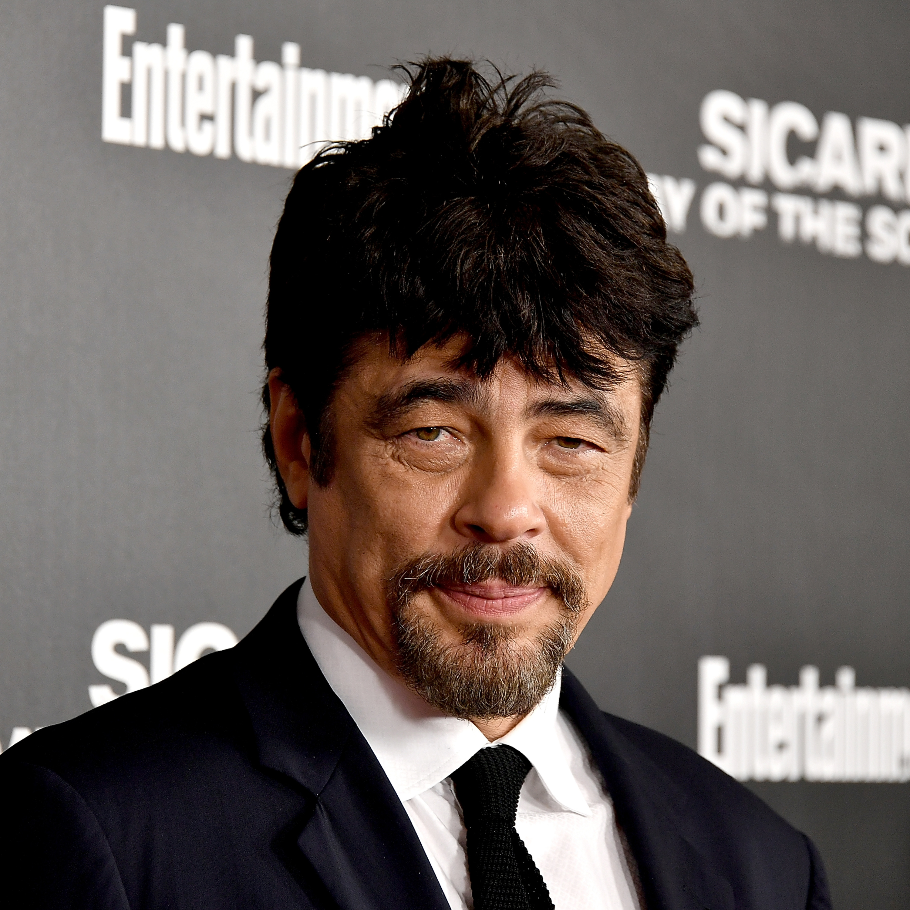 Benicio del Toro casi se queda sin respiración en una escena en 'Sicario : El día del Soldado' episode artwork