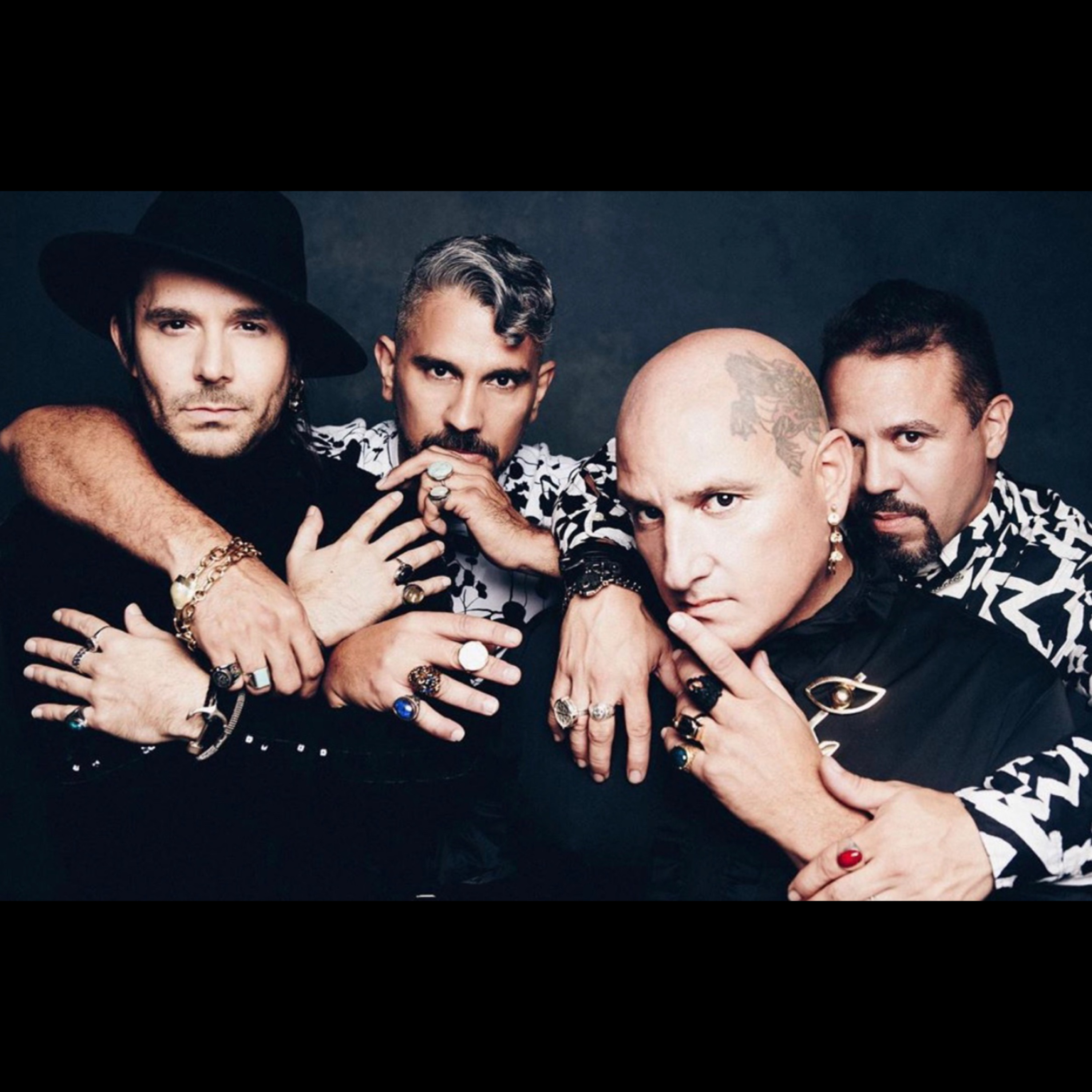 Circo - La banda del rock regresa después de 13 años con el CD "Adiós Hola" episode artwork