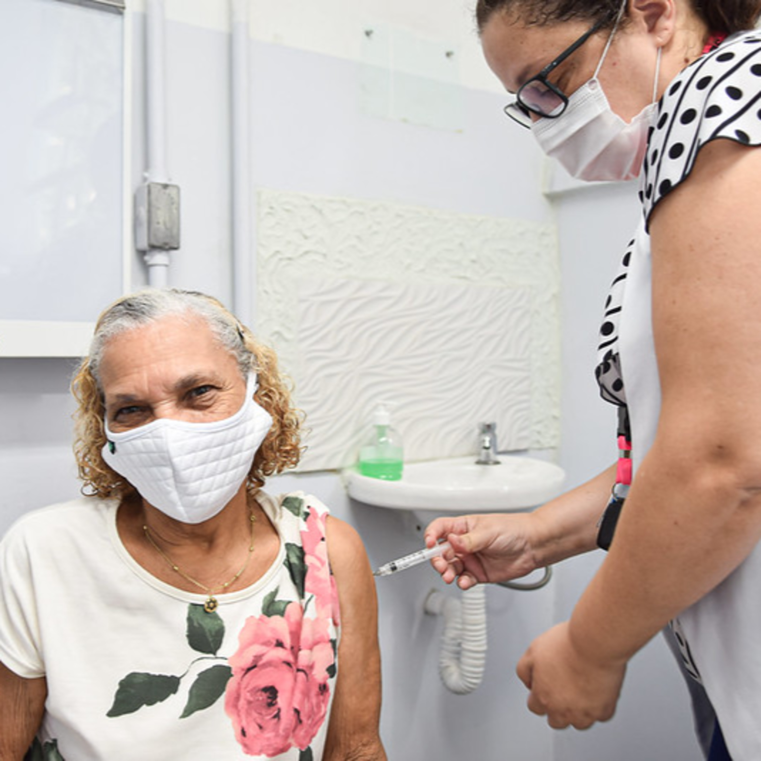 Profissionais da Saúde de Diadema participam de capacitação sobre vacina bivalente contra a covid-19 episode artwork