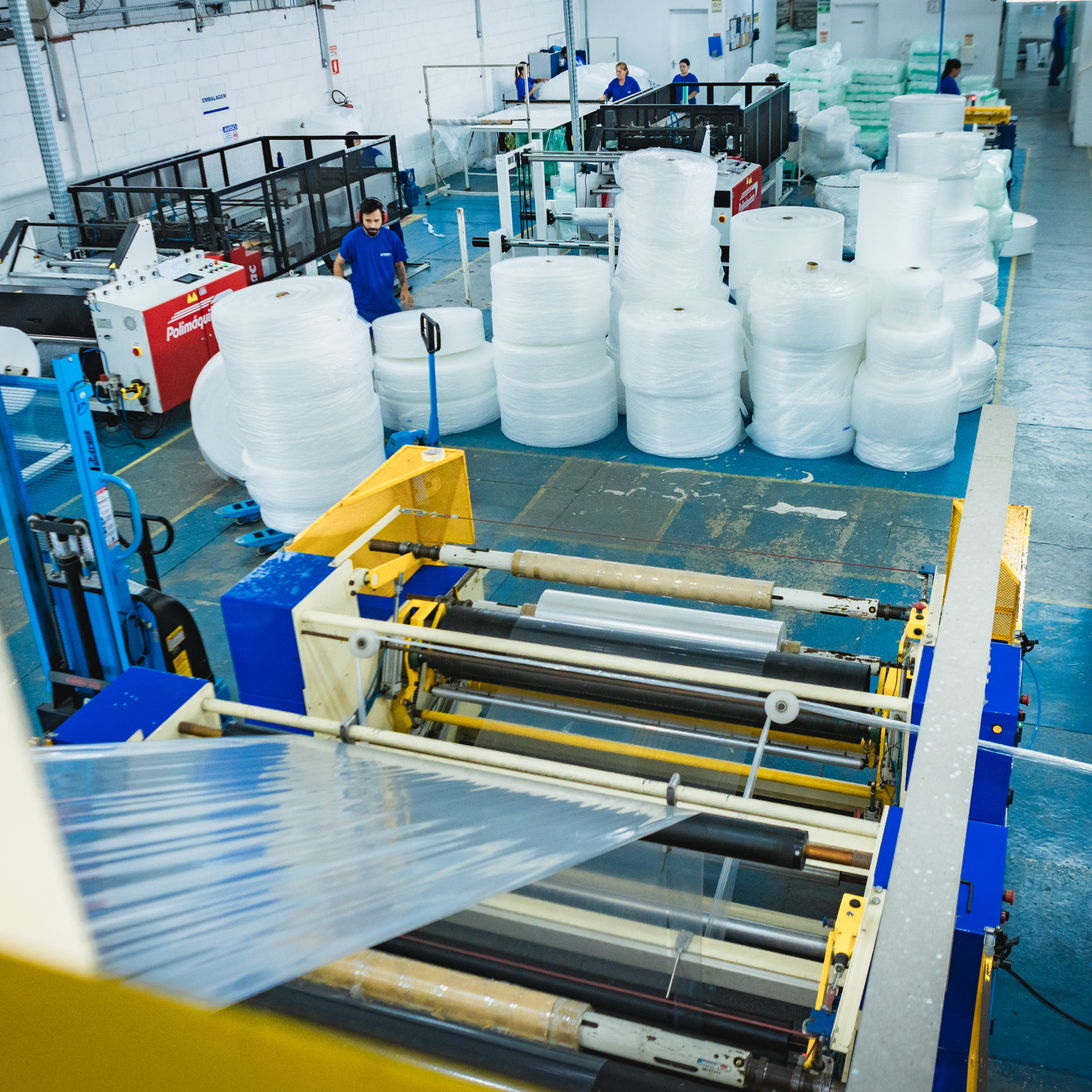 Produção de veículos cresce e impulsiona setor industrial plástico episode artwork