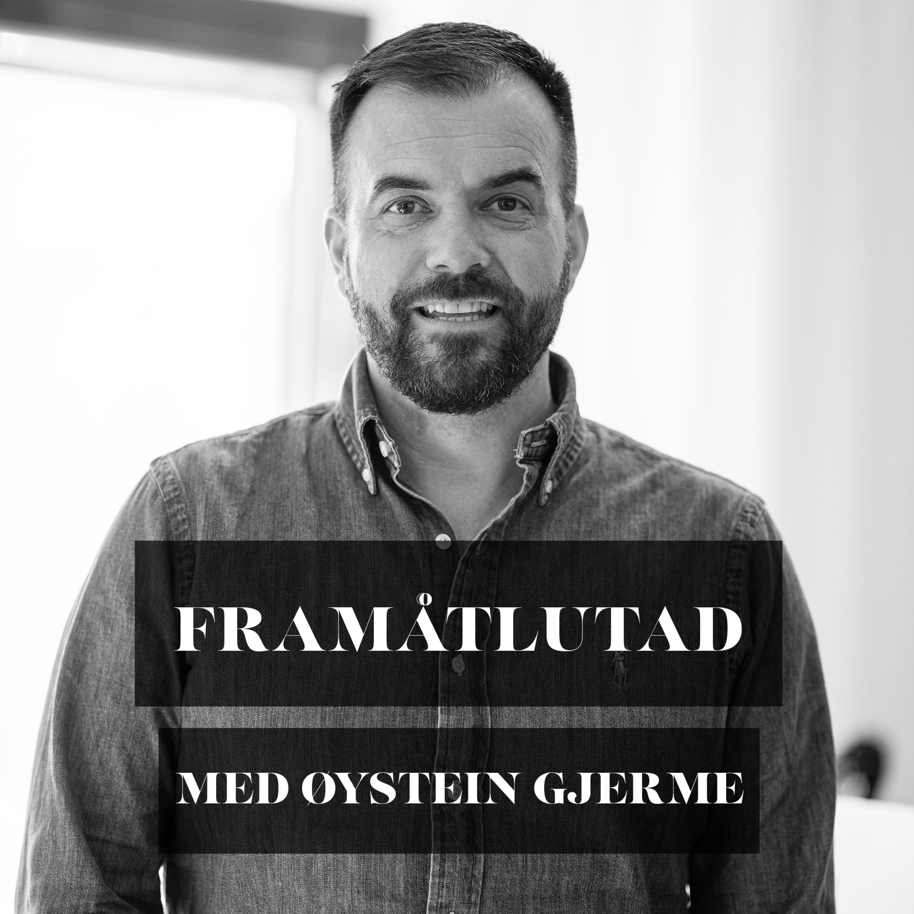 Framåtlutad med Simon Holst