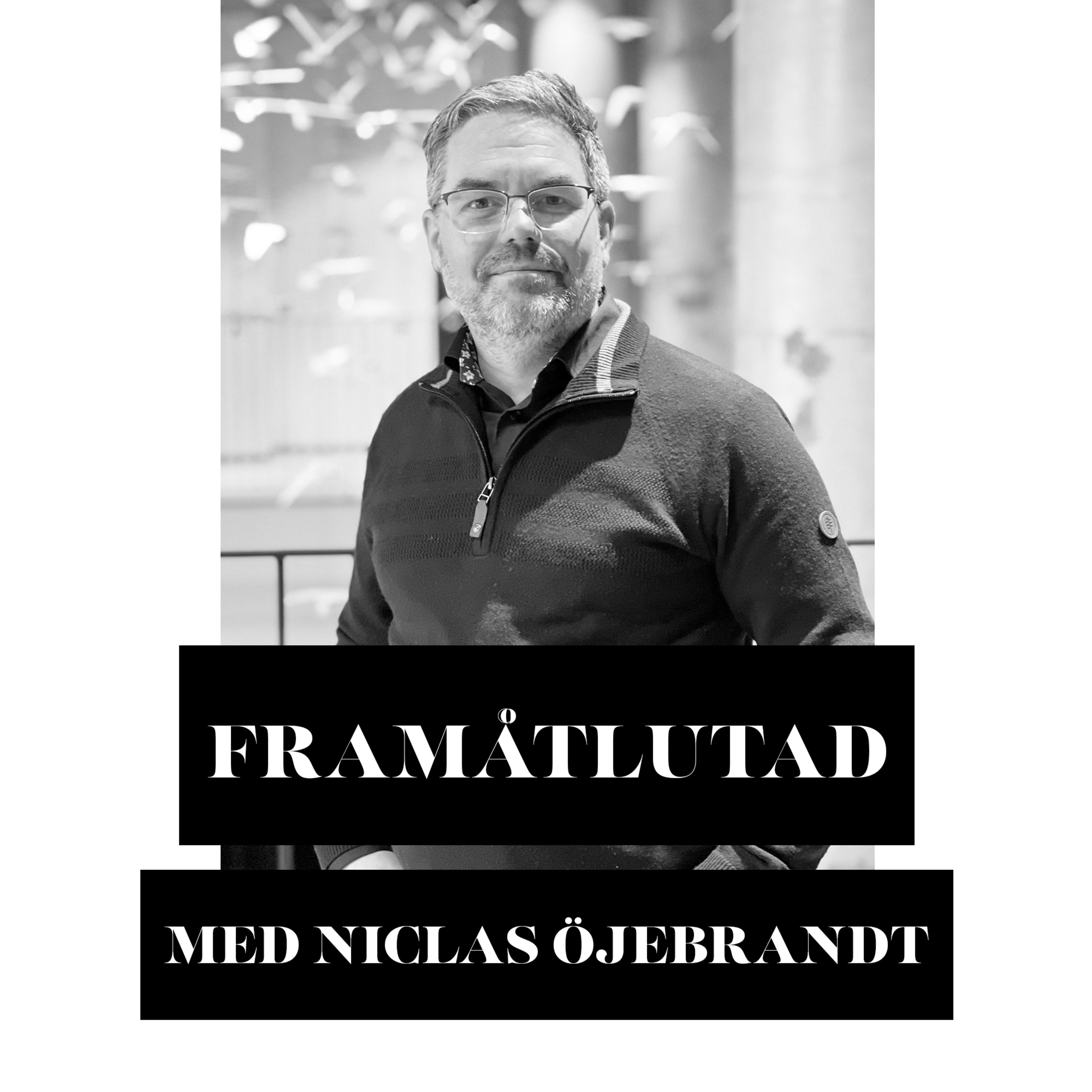 Framåtlutad med Simon Holst