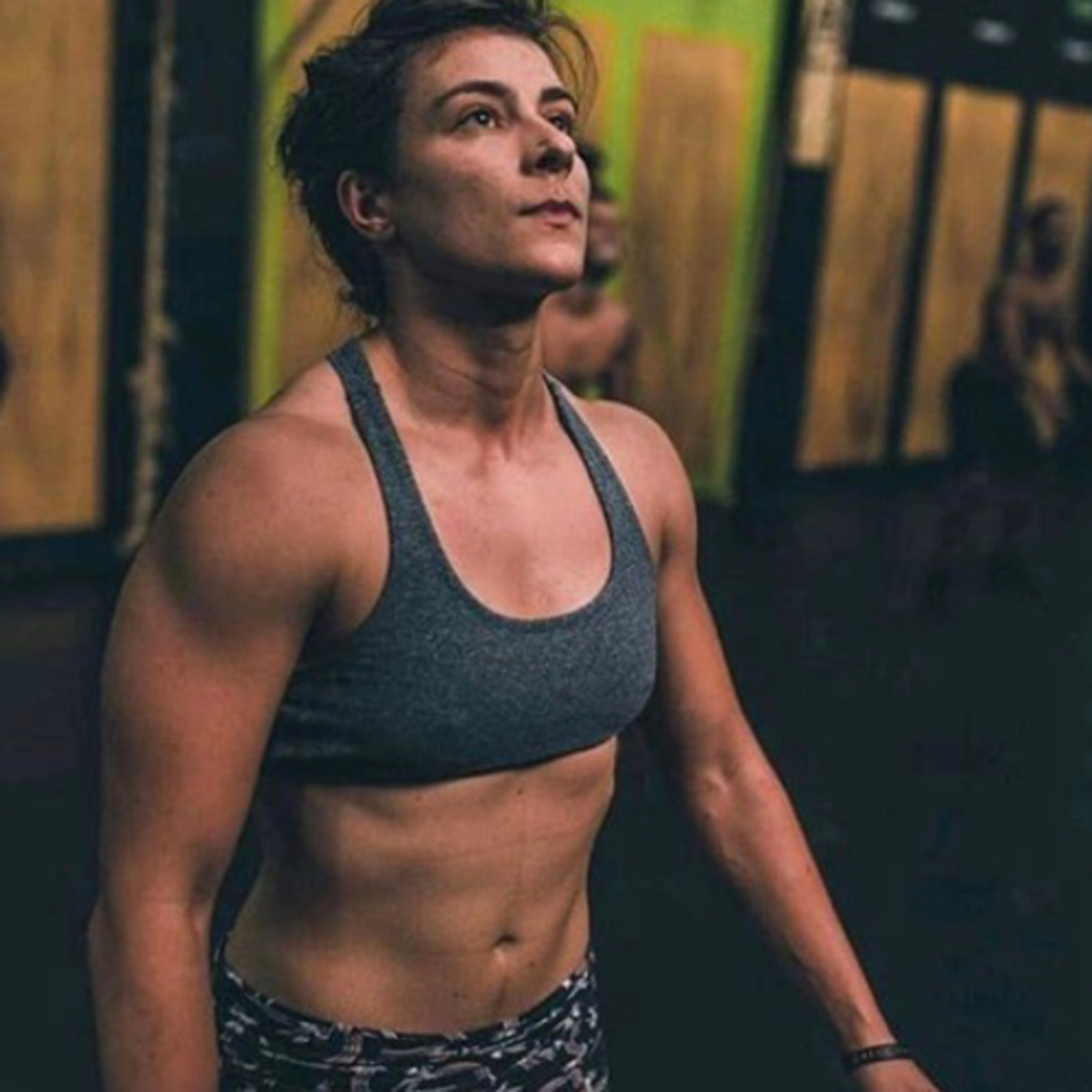 GRITA, MULHER!!!