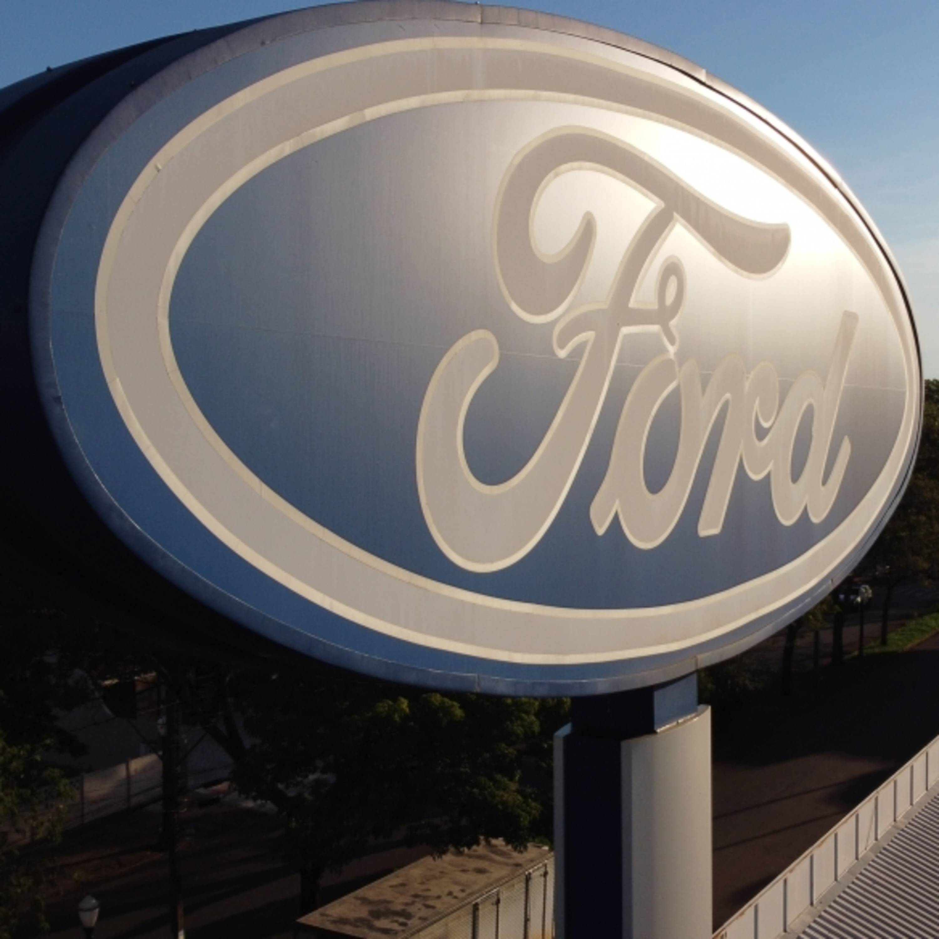 Rede de concessionárias no ES foi surpreendida com anúncio da Ford episode artwork